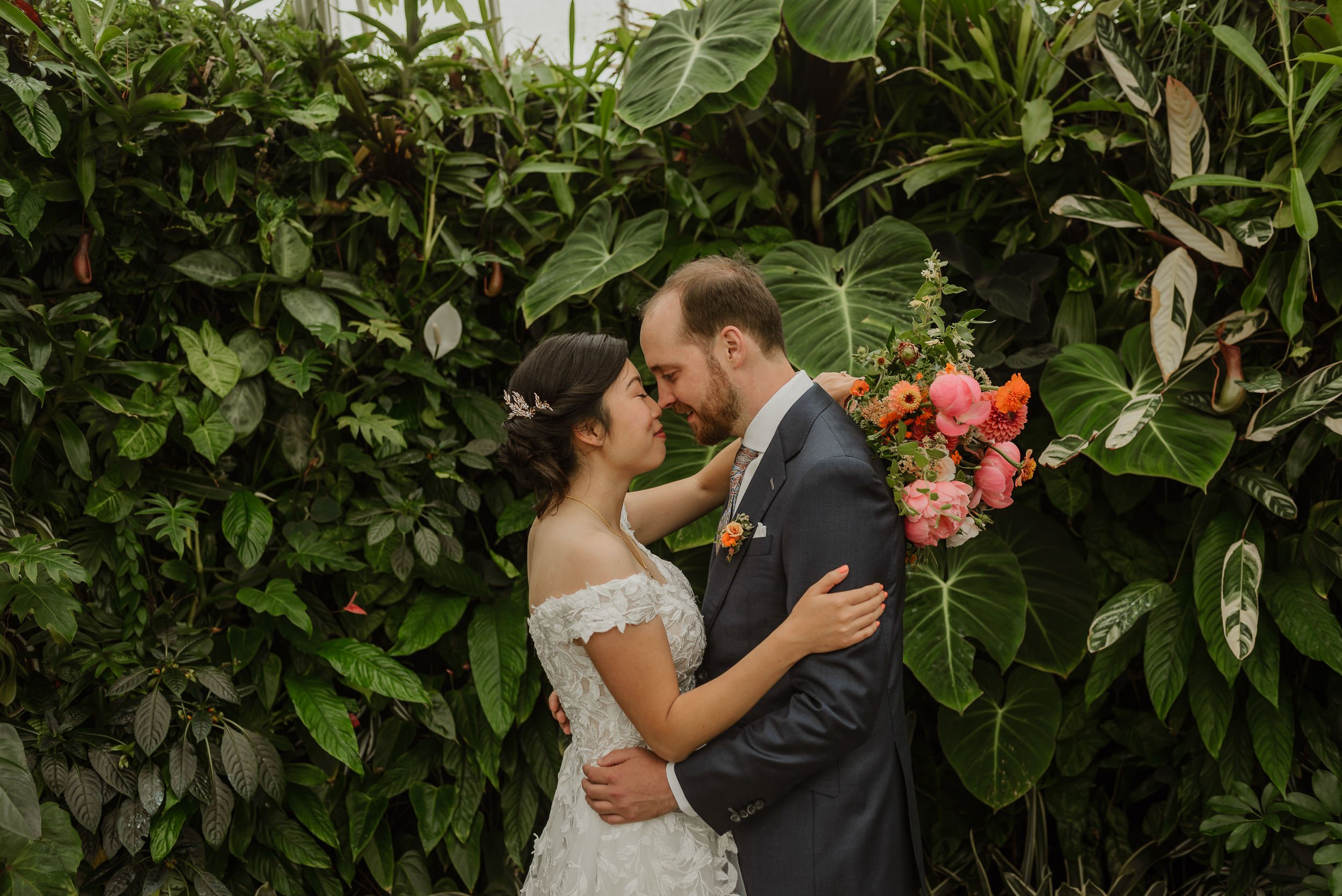 036-san-francisco-conservatory-of-flowers-wedding-vivianchen-223.jpg