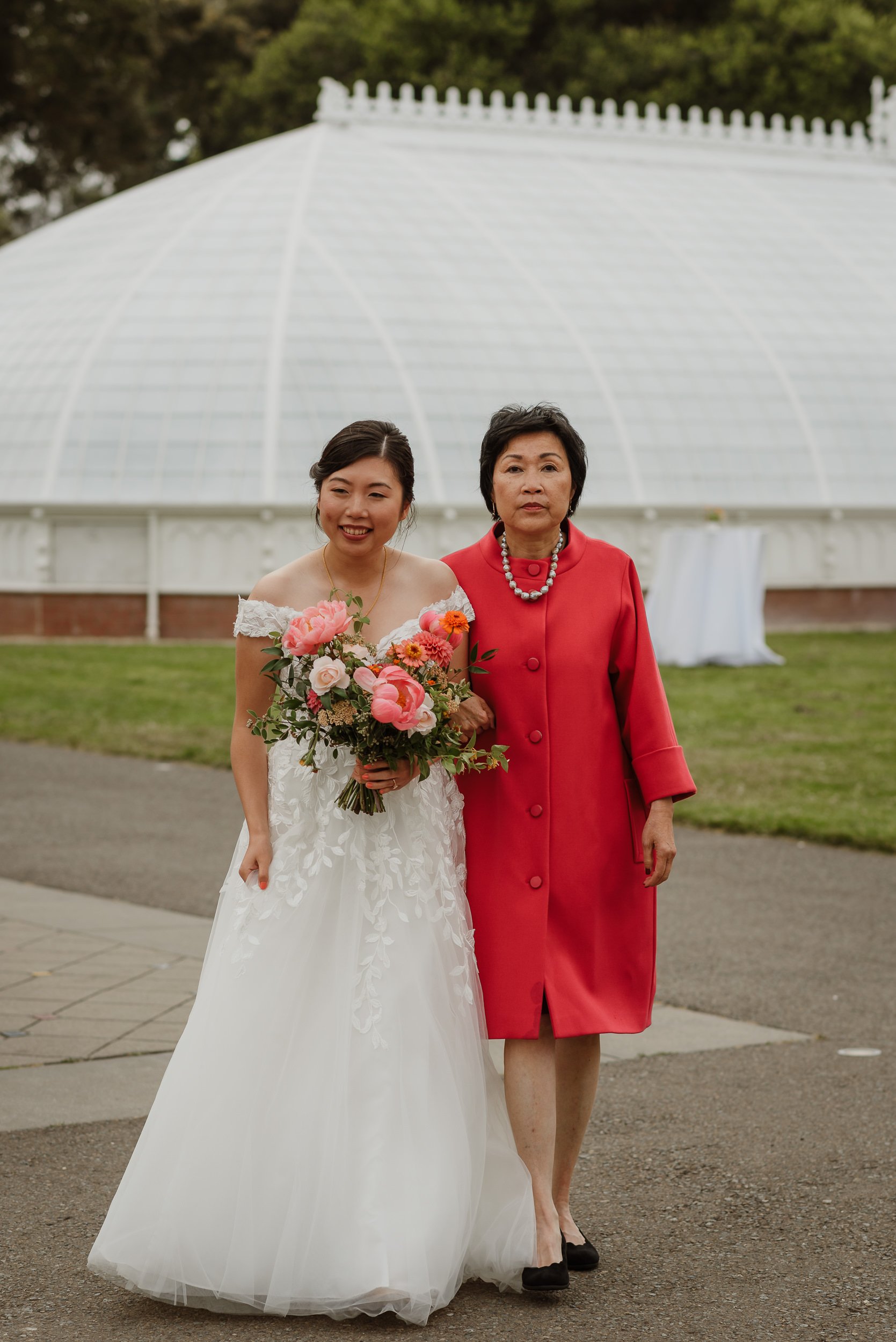 062-san-francisco-conservatory-of-flowers-wedding-vivianchen-389.jpg