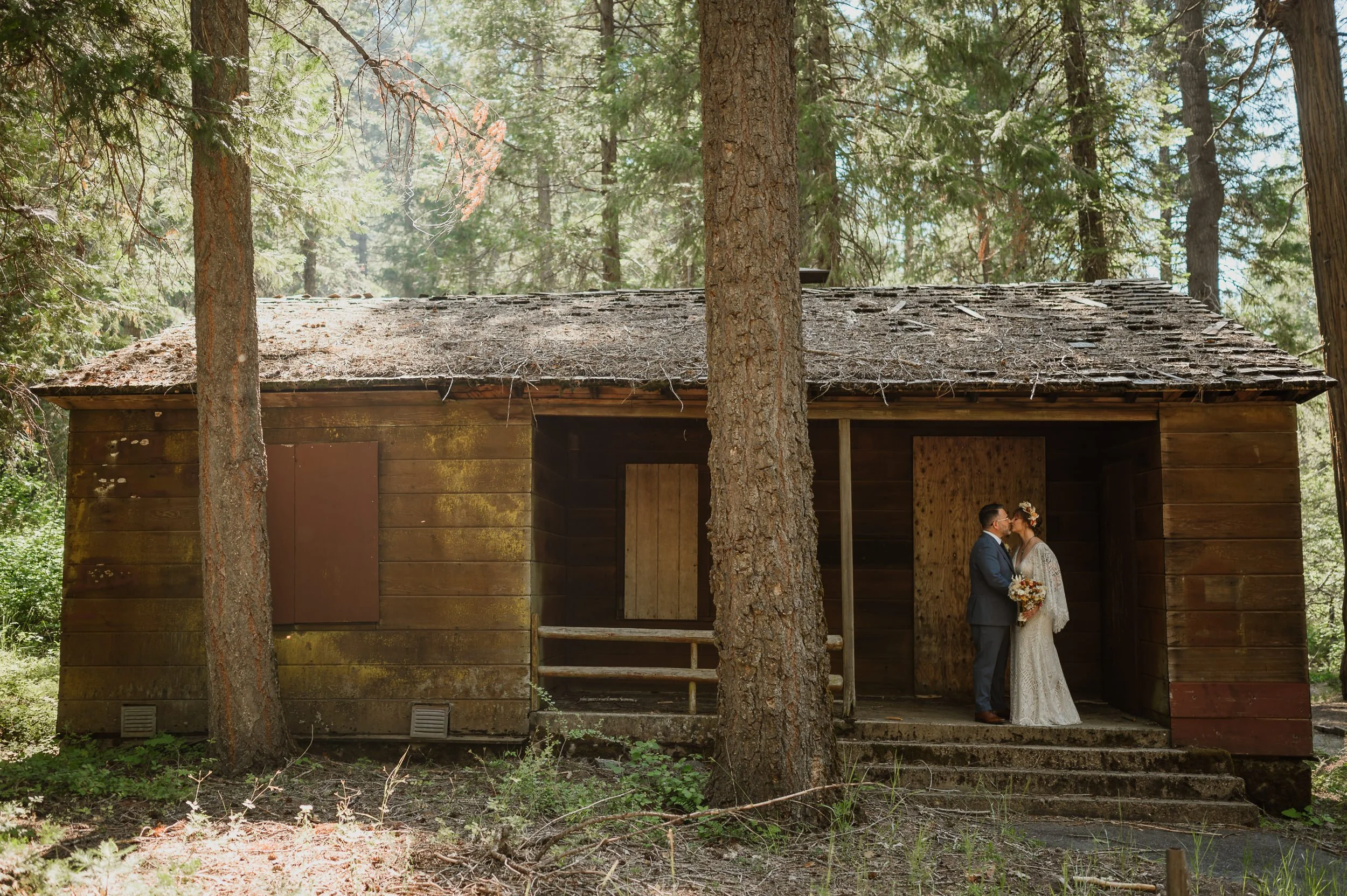 025-evergreen-lodge-yosemite-wedding-vivianchen-197.jpg