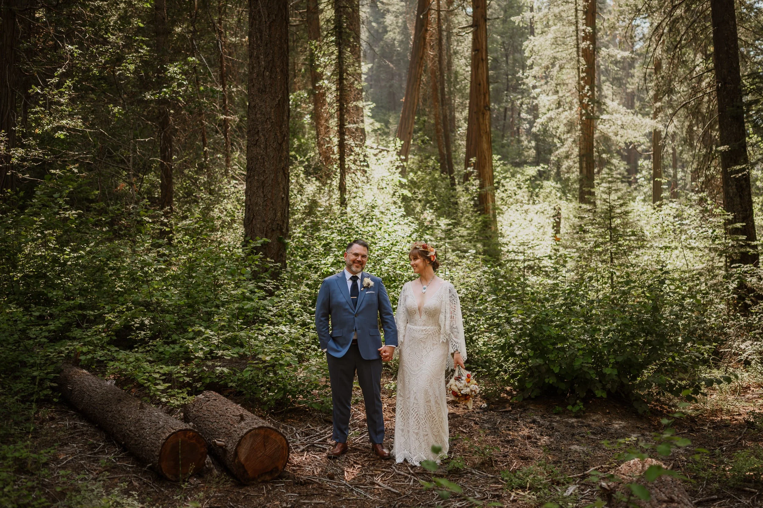038-evergreen-lodge-yosemite-wedding-vivianchen-274.jpg