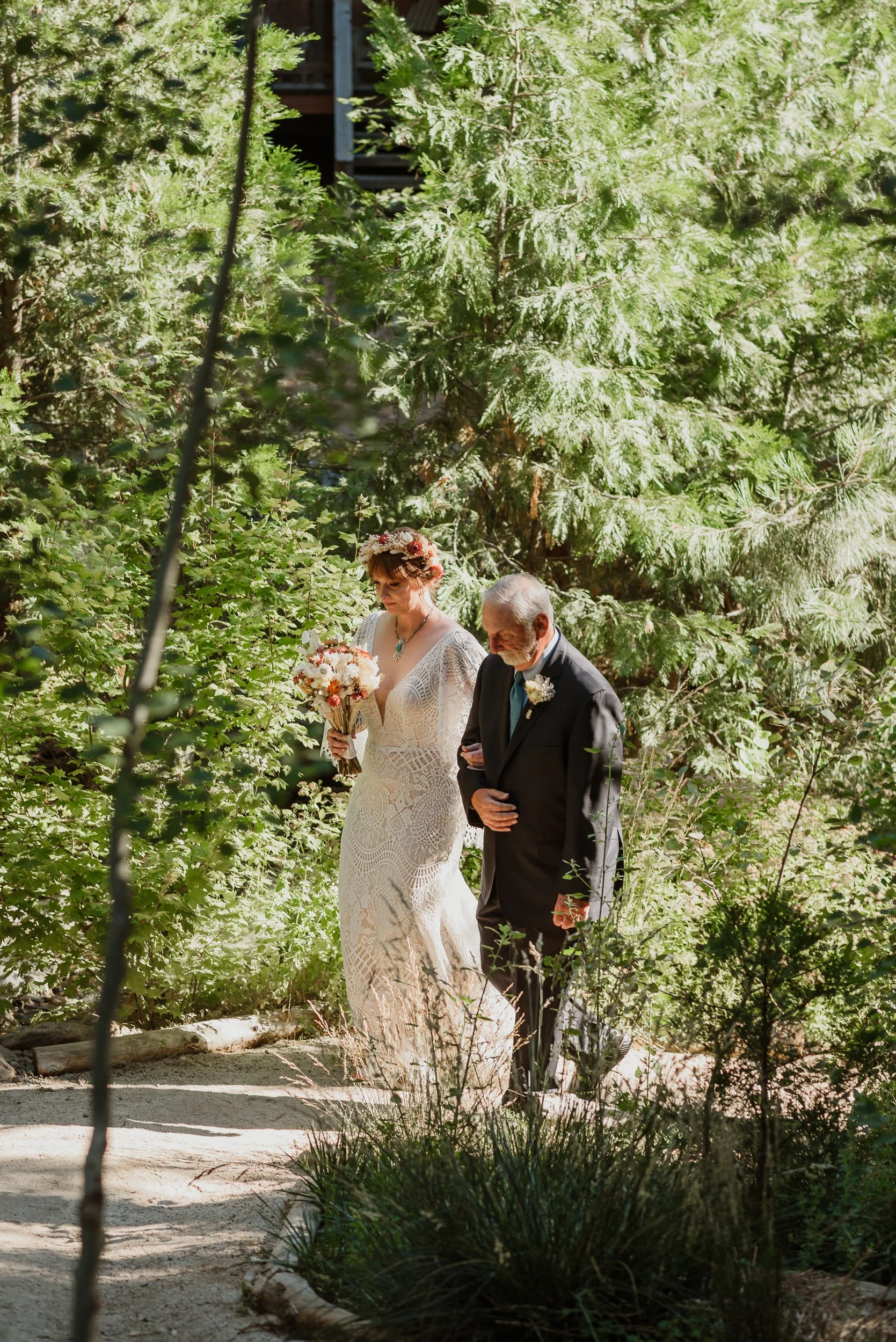 052-evergreen-lodge-yosemite-wedding-vivianchen-379.jpg