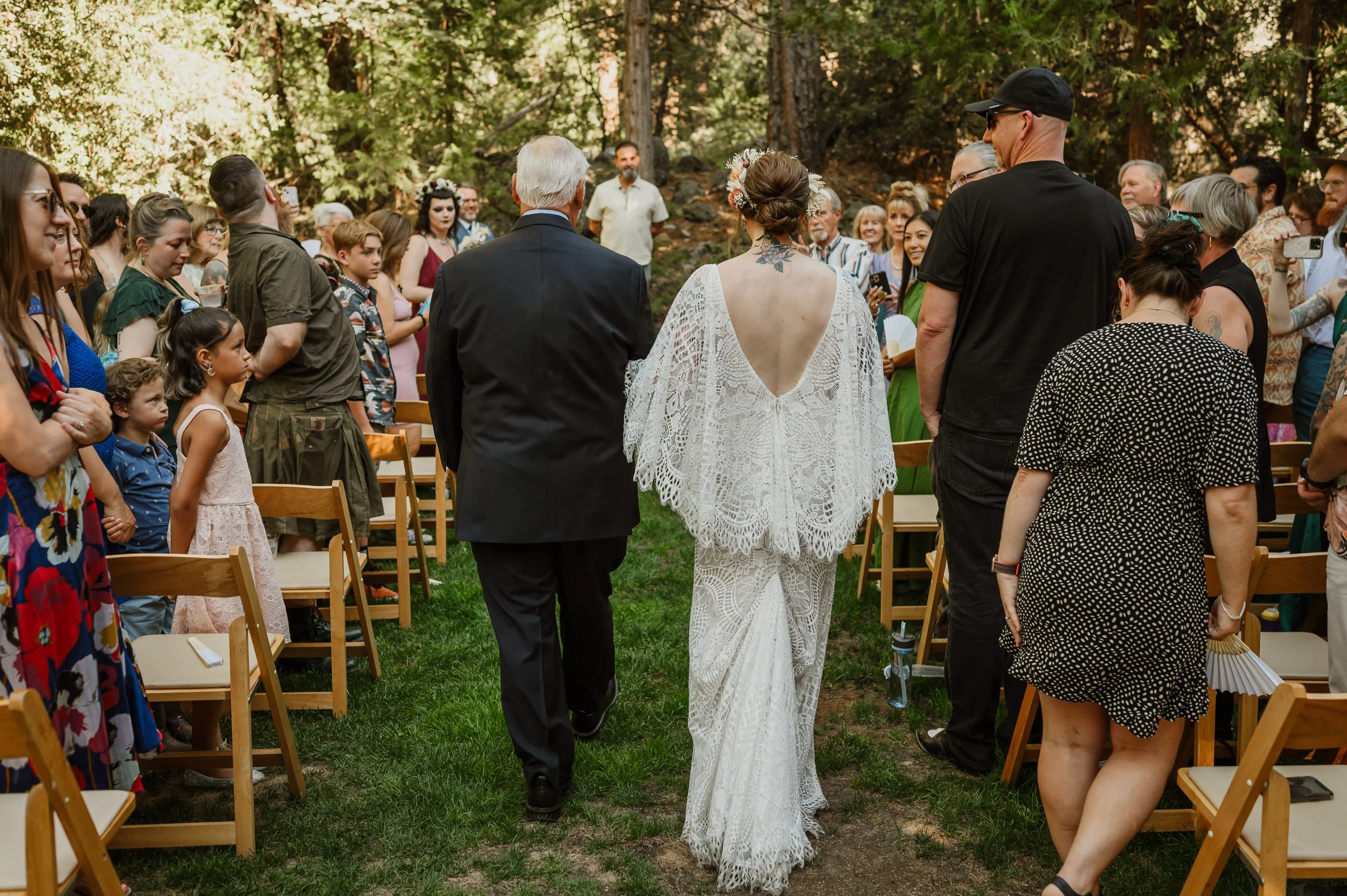 054-evergreen-lodge-yosemite-wedding-vivianchen-387.jpg
