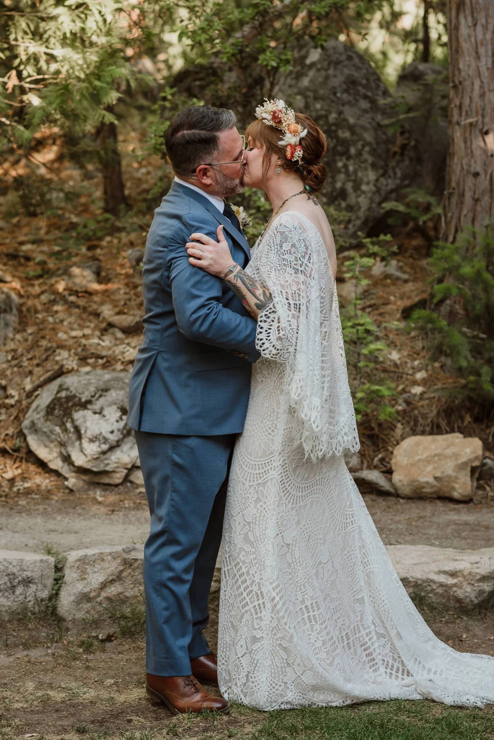 065-evergreen-lodge-yosemite-wedding-vivianchen-464.jpg