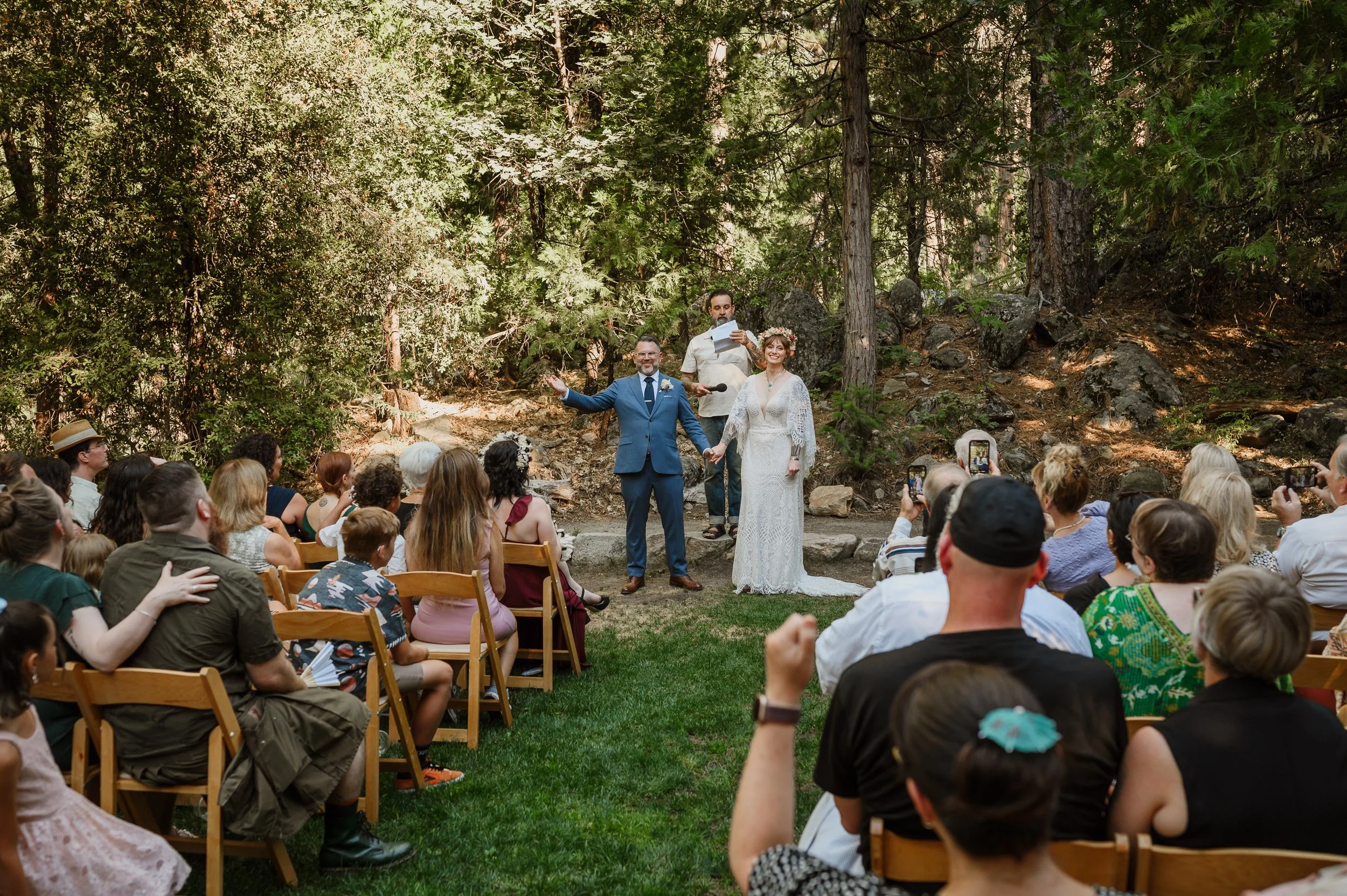 064-evergreen-lodge-yosemite-wedding-vivianchen-462.jpg