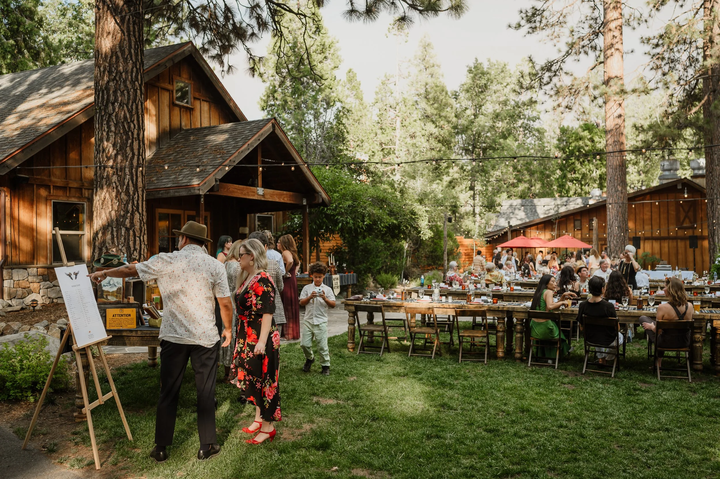 093-evergreen-lodge-yosemite-wedding-vivianchen-585.jpg