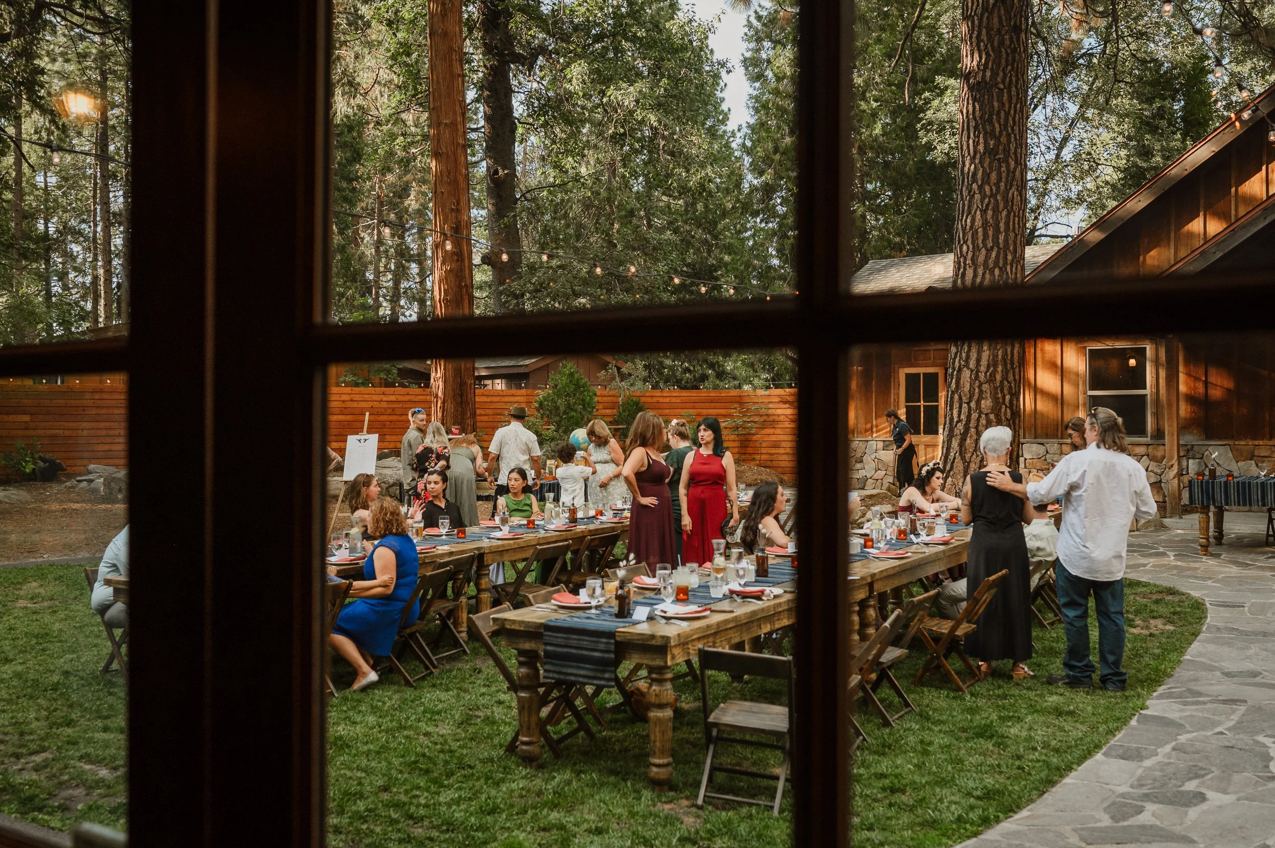 094-evergreen-lodge-yosemite-wedding-vivianchen-589.jpg