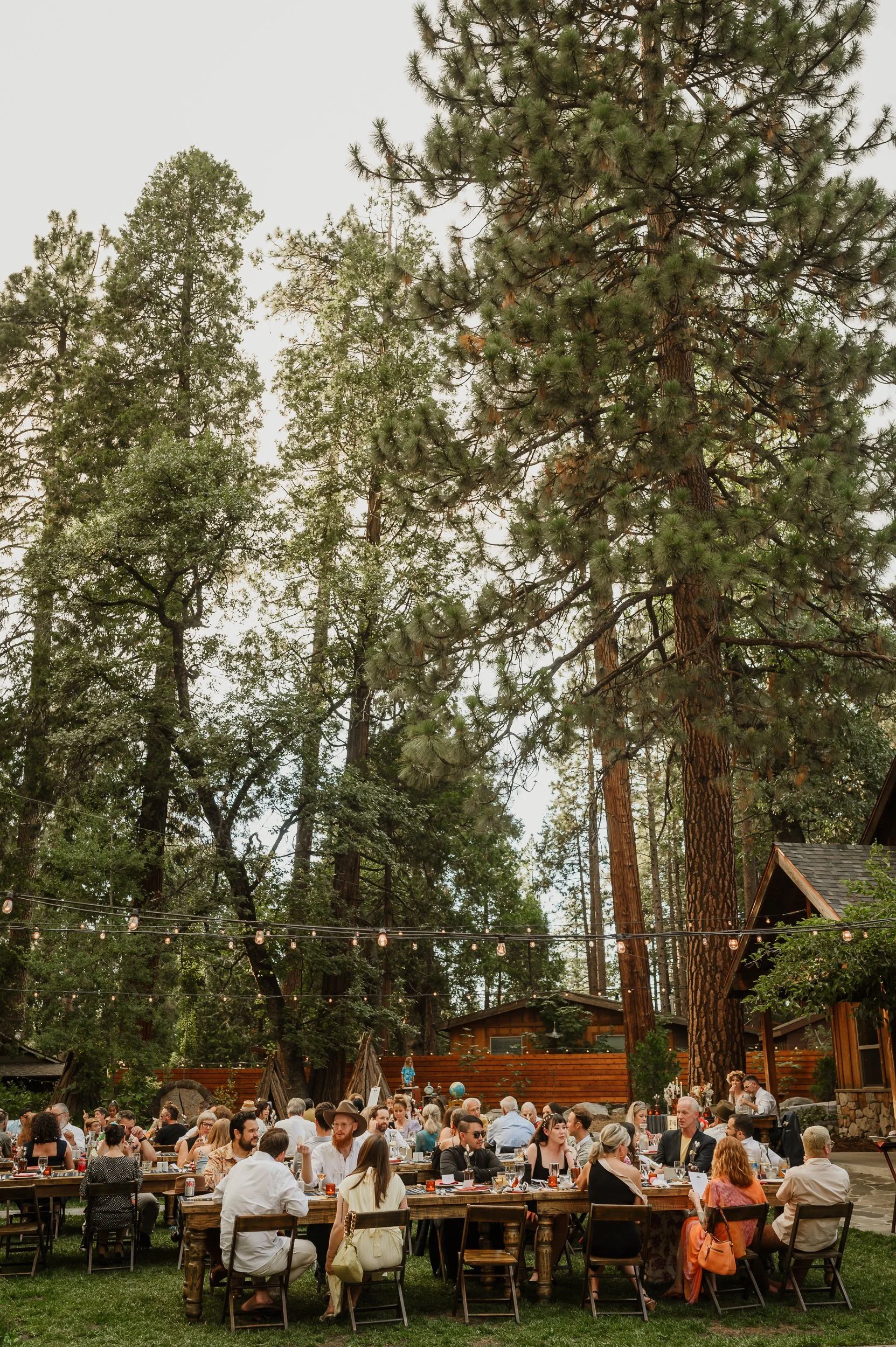 109-evergreen-lodge-yosemite-wedding-vivianchen-680.jpg