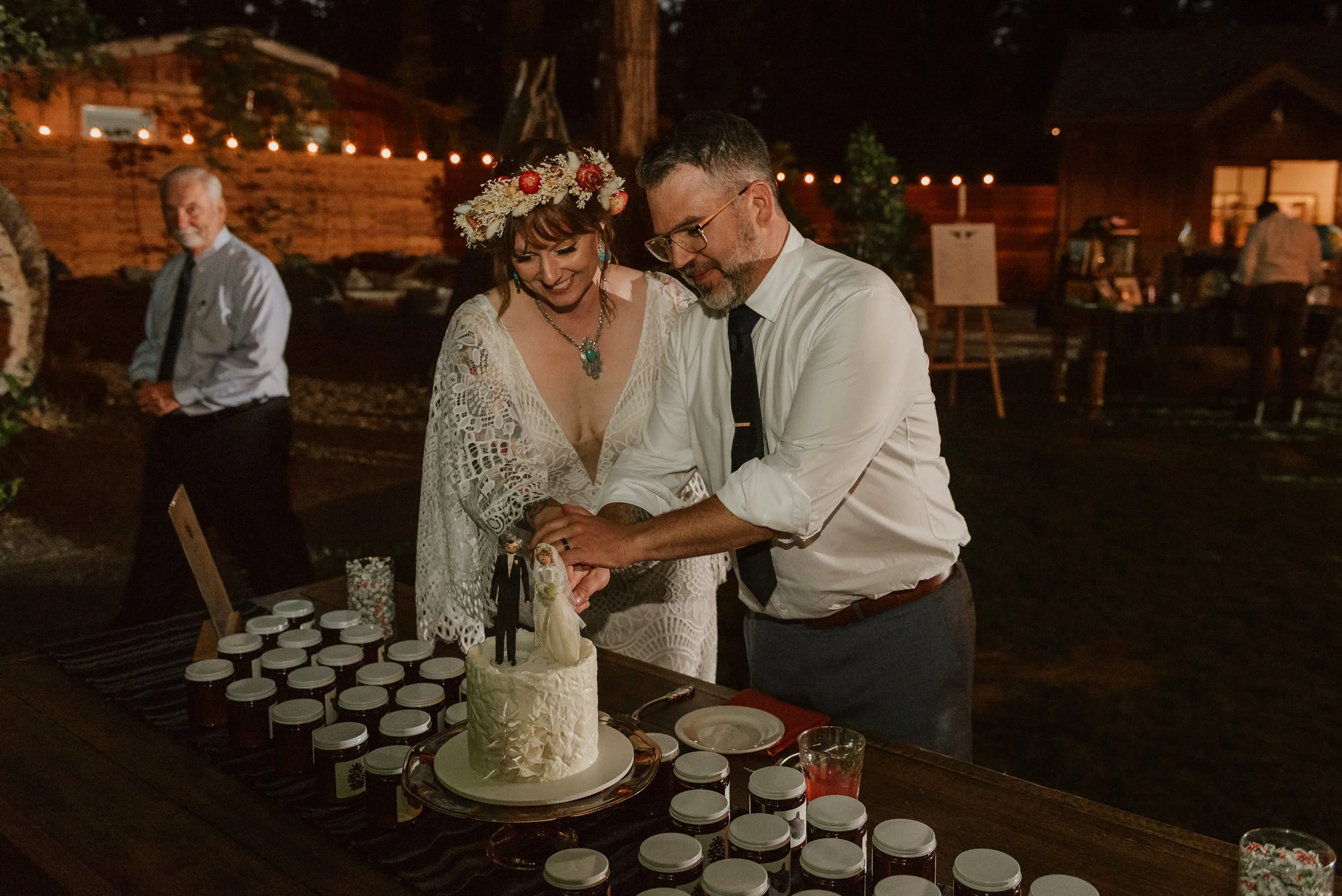 134-evergreen-lodge-yosemite-wedding-vivianchen-786.jpg
