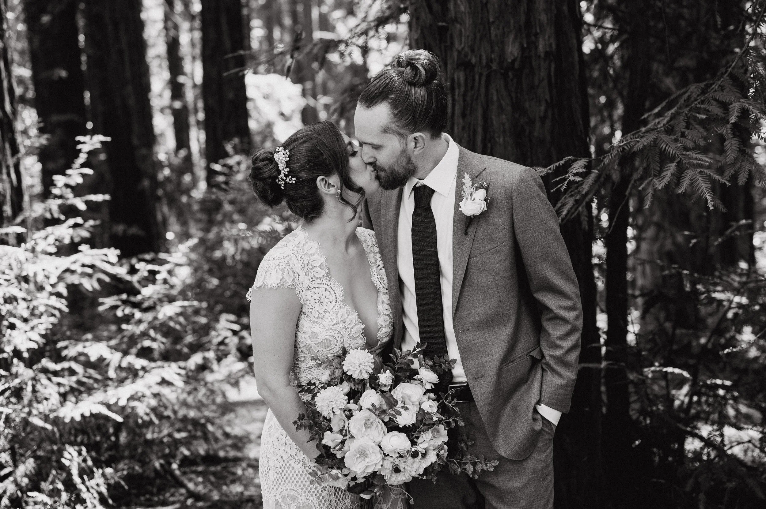 50-joaquin-miller-park-redwood-wedding-vivianchen-386.jpg