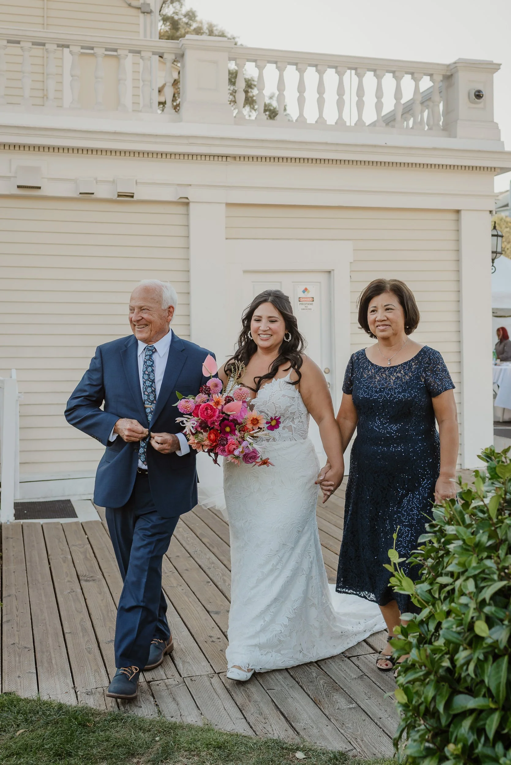 036-lighthouse-glen-cove-marina-wedding-vivianchen-226.jpg
