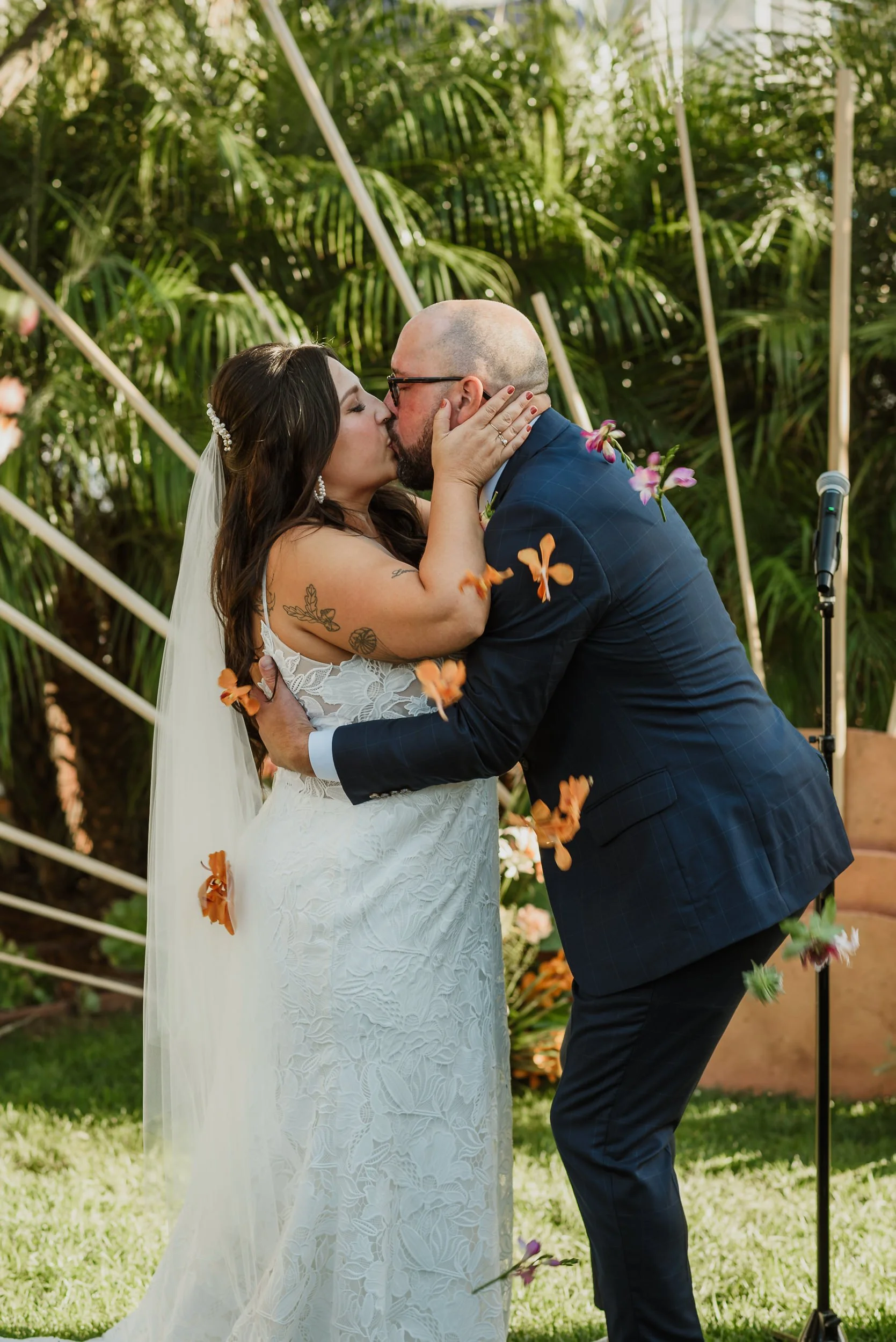 046-lighthouse-glen-cove-marina-wedding-vivianchen-285.jpg