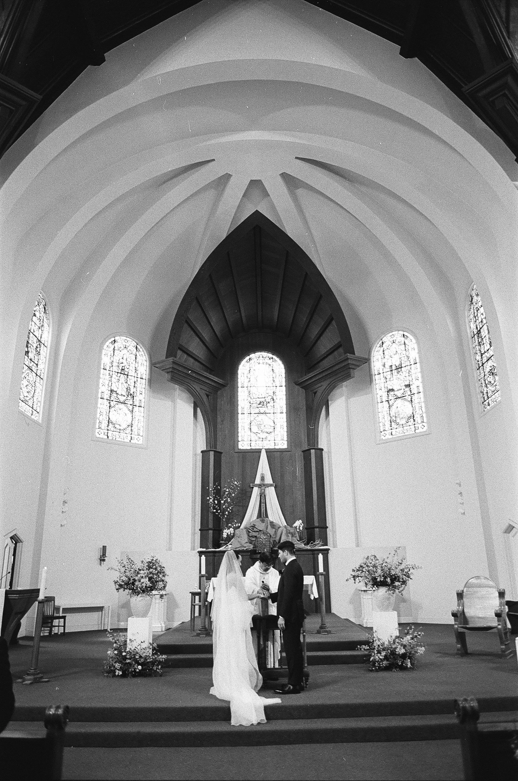 032-st-vincent-de-paul-church-cavallo-point-lodge-wedding-vivianchen-1048.jpg