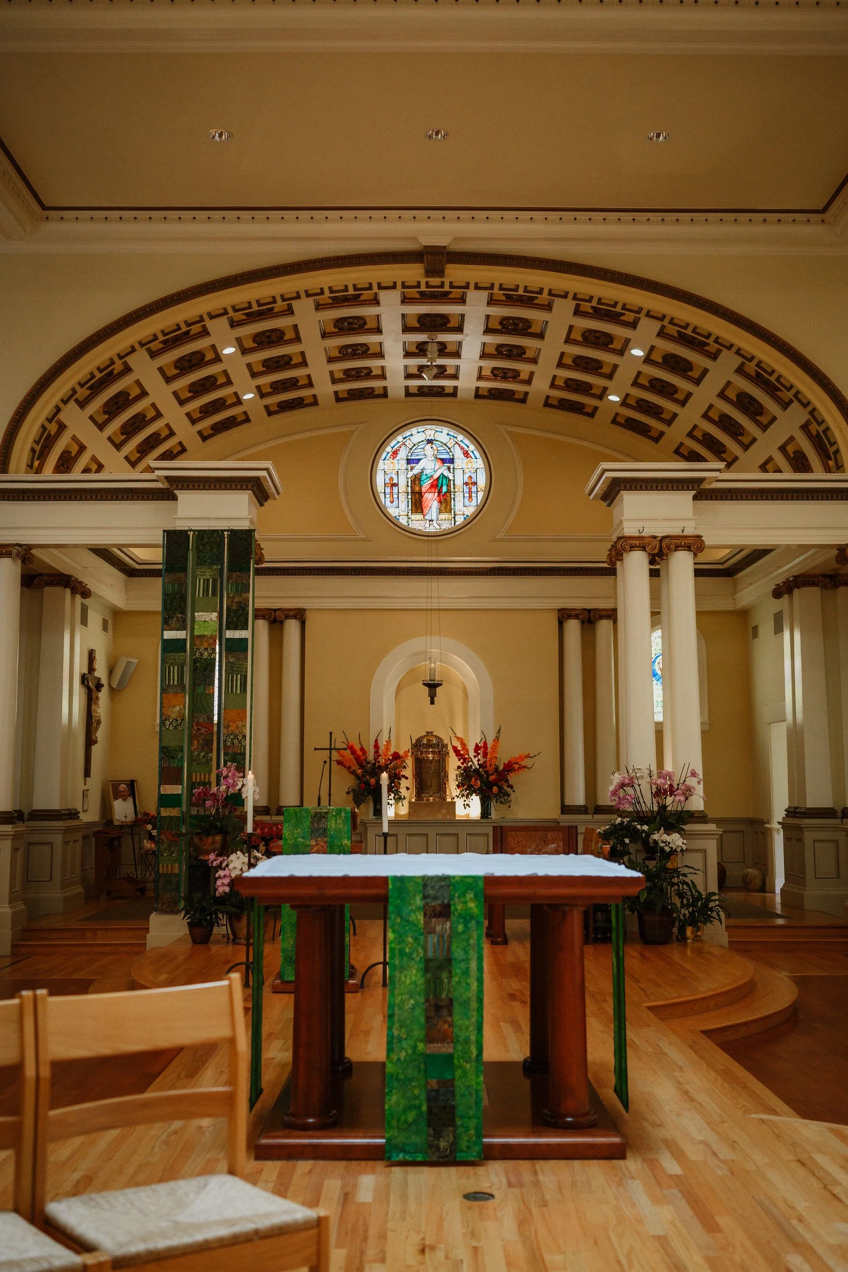 013-most-holy-redeemer-gallery-308-wedding-vivianchen-0014.jpg