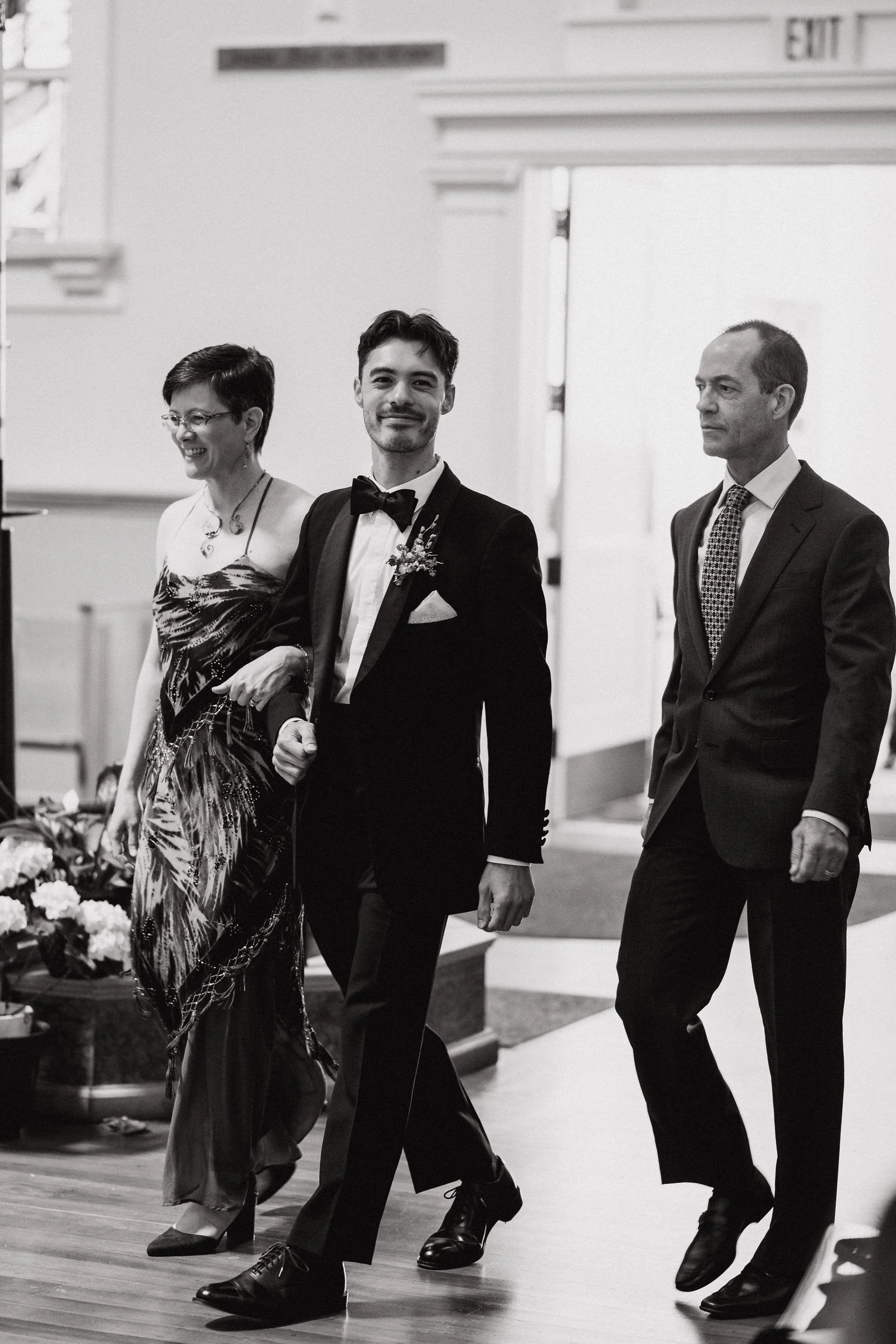 015-most-holy-redeemer-gallery-308-wedding-vivianchen-0170.jpg
