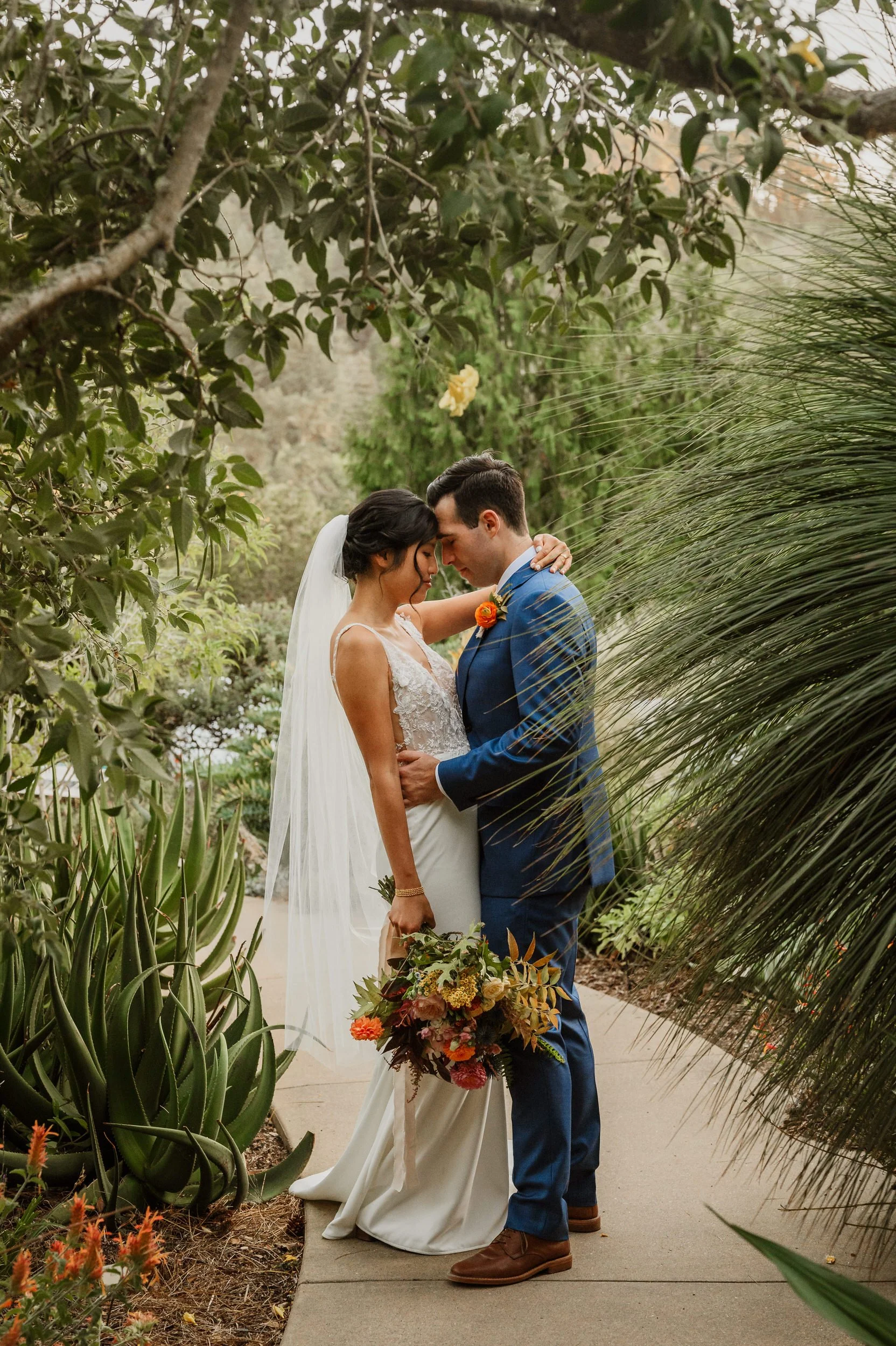 53-uc-botanical-garden-wedding-vivianchen-512.jpg