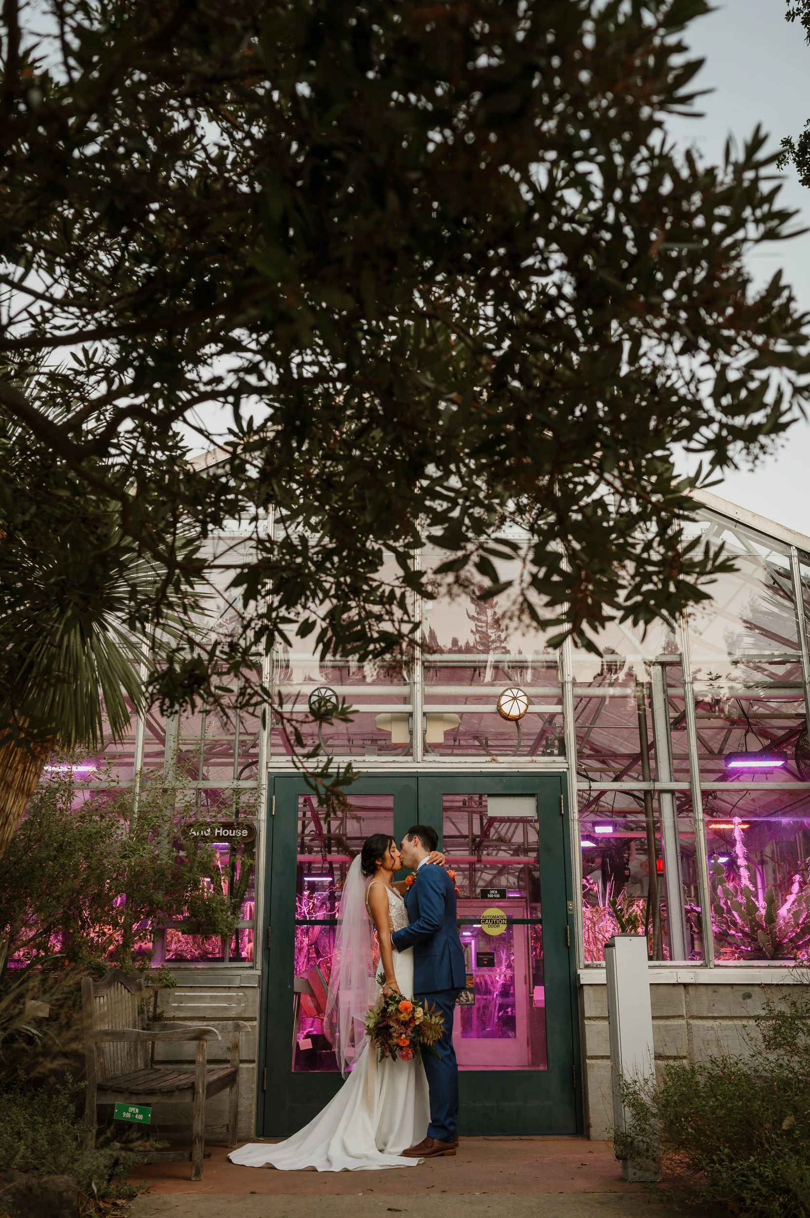 54-uc-botanical-garden-wedding-vivianchen-519.jpg