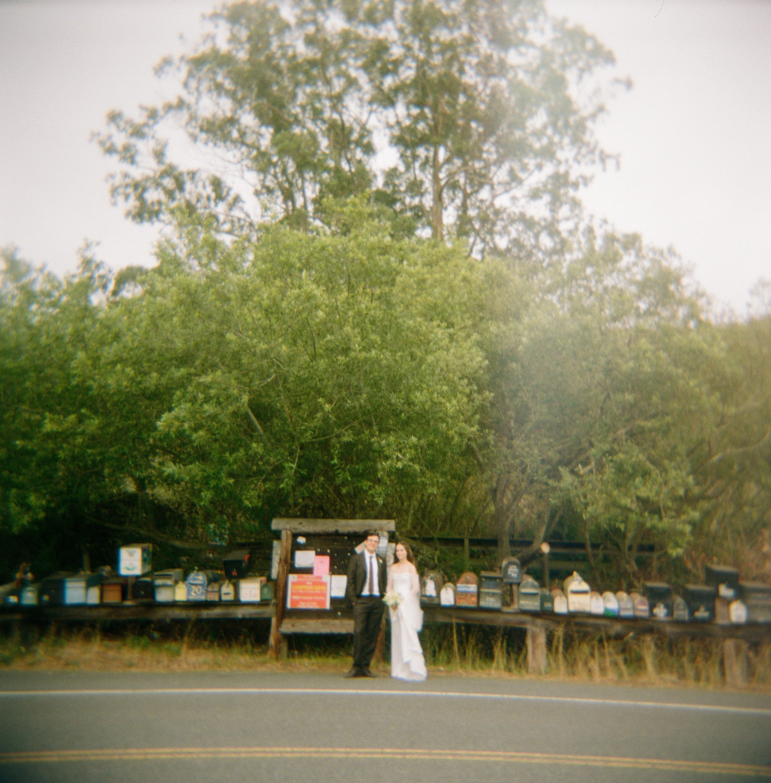 023-pelican-inn-muir-beach-film-wedding-erinpradoVCP-589.jpg
