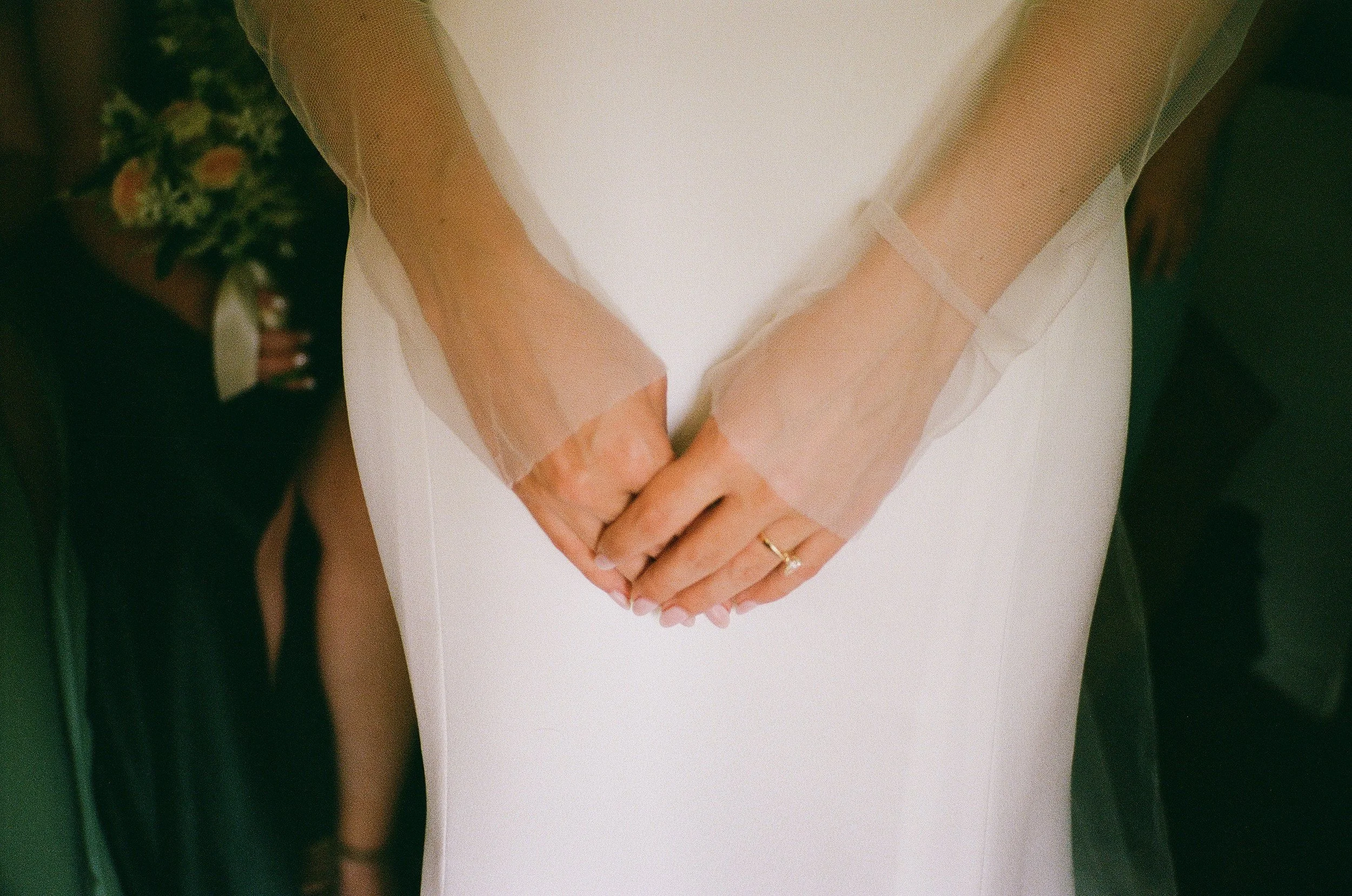 020-pelican-inn-muir-beach-film-wedding-erinpradoVCP-572.jpg