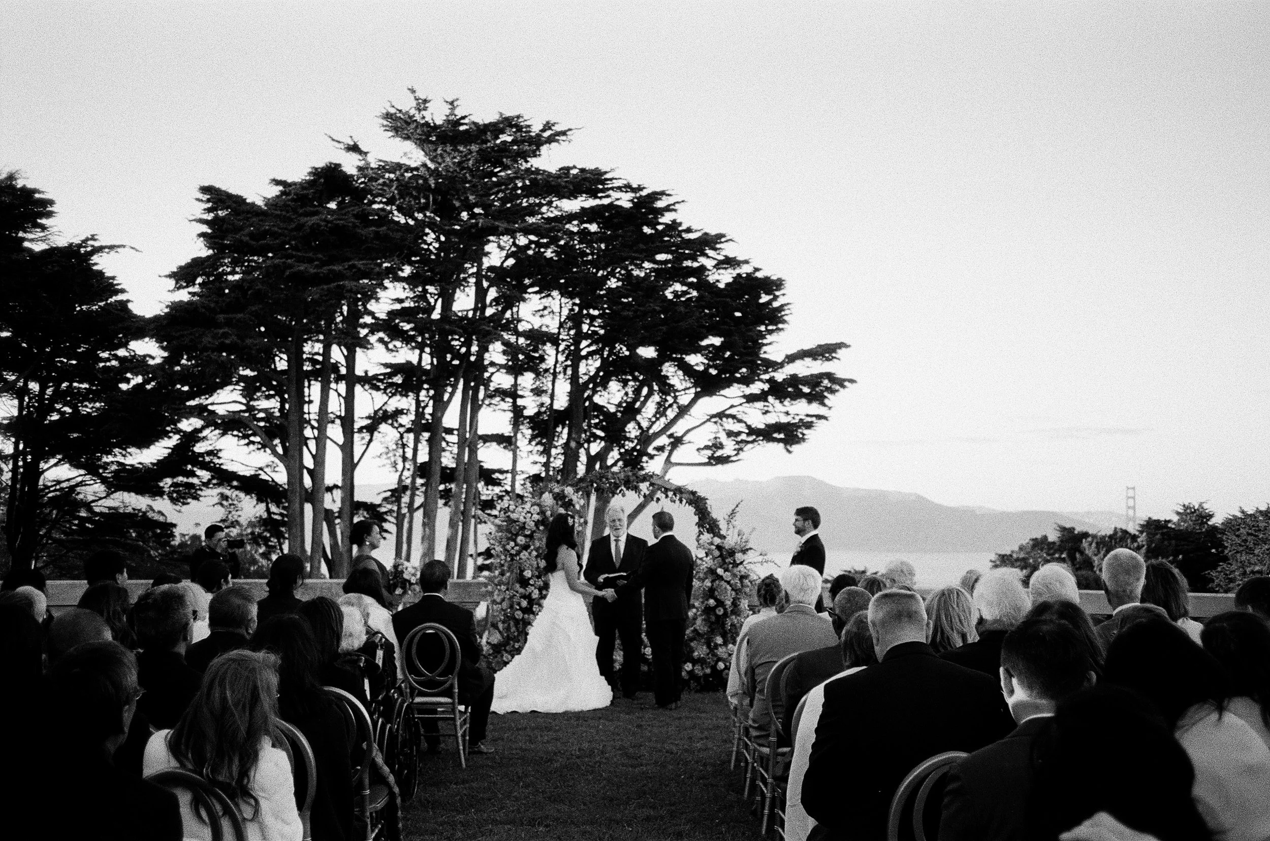 74-legion-of-honor-wedding-film-vivianchen-000267590014.jpg