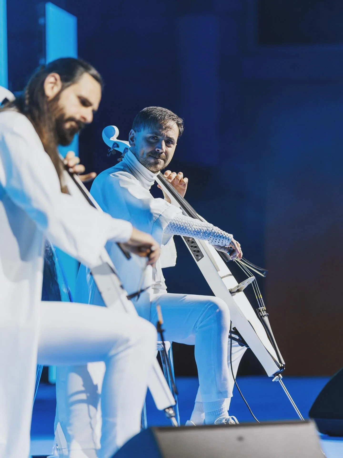 Innovation, creativity, and a whole lot of personality.
Swipe through for the full glow‑up. 💙🍸