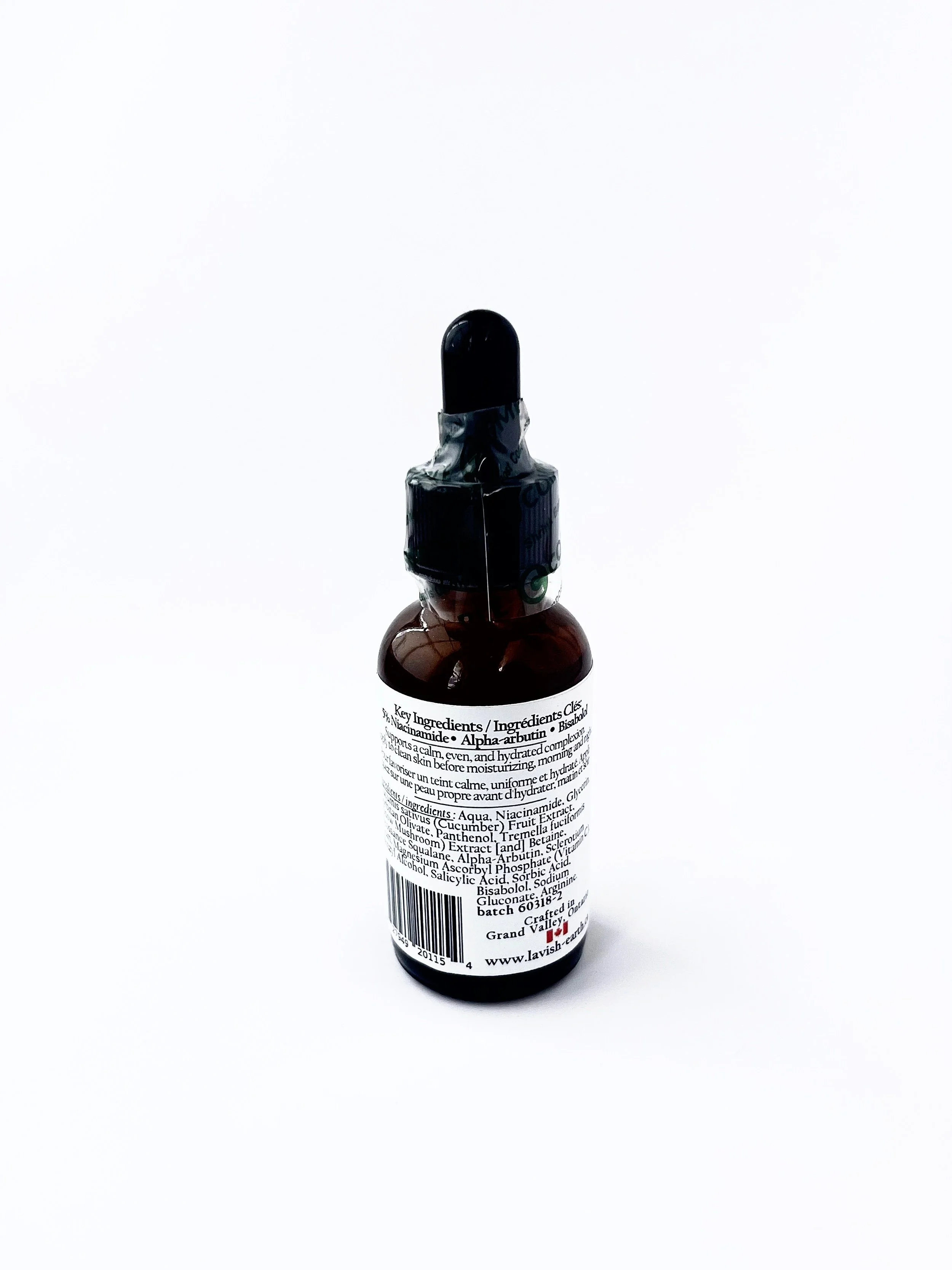 lavish-earth-back-of-niacinamide-face-serum-bottle.jpg