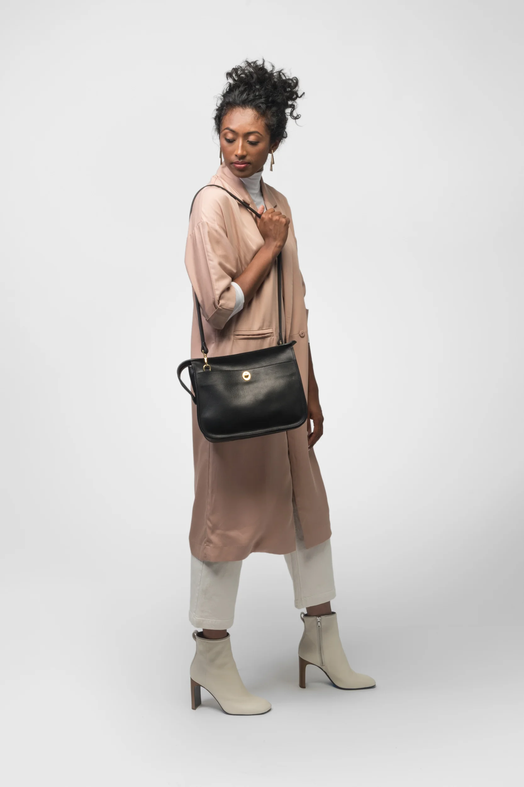 HHFW2017_Crema_on_Model-003.jpg