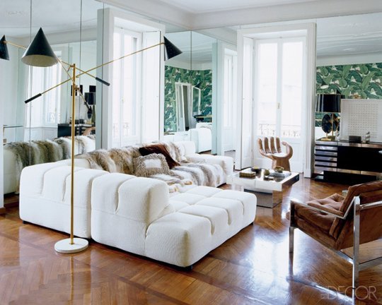 Ideas to design an office space around banana leaf wallpaper! A bold pattern can mix well with modern and glamorous elements, from danielle and co.