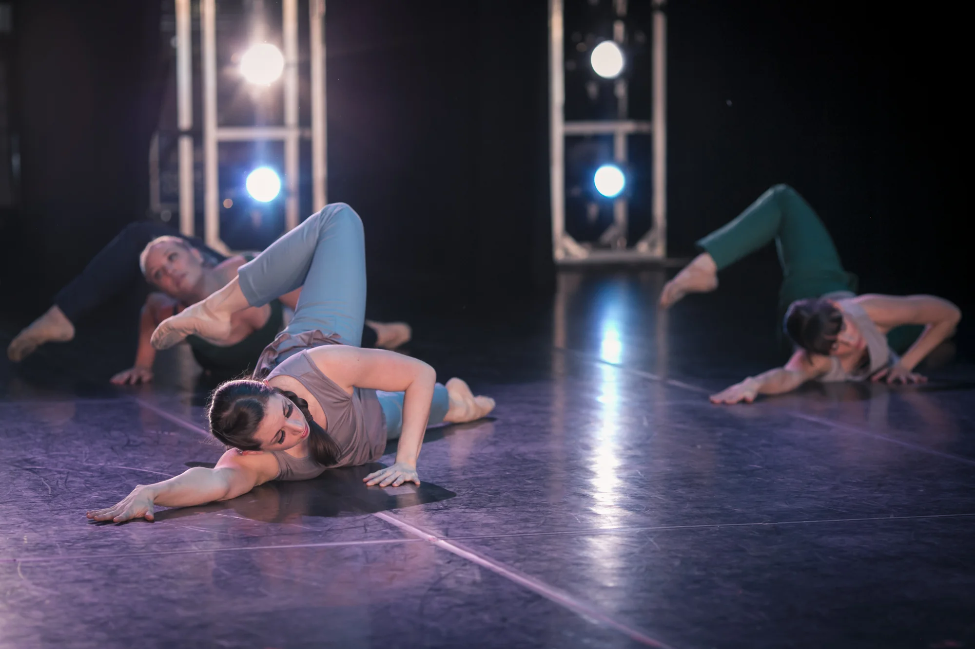 Rachael Bade, Christine Doyle & Catherine Roth in inside/out Photo: Sasha Fornari