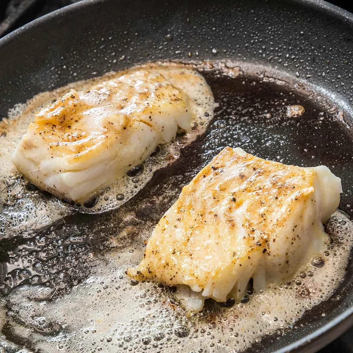 White Fish With Garlic And Thyme