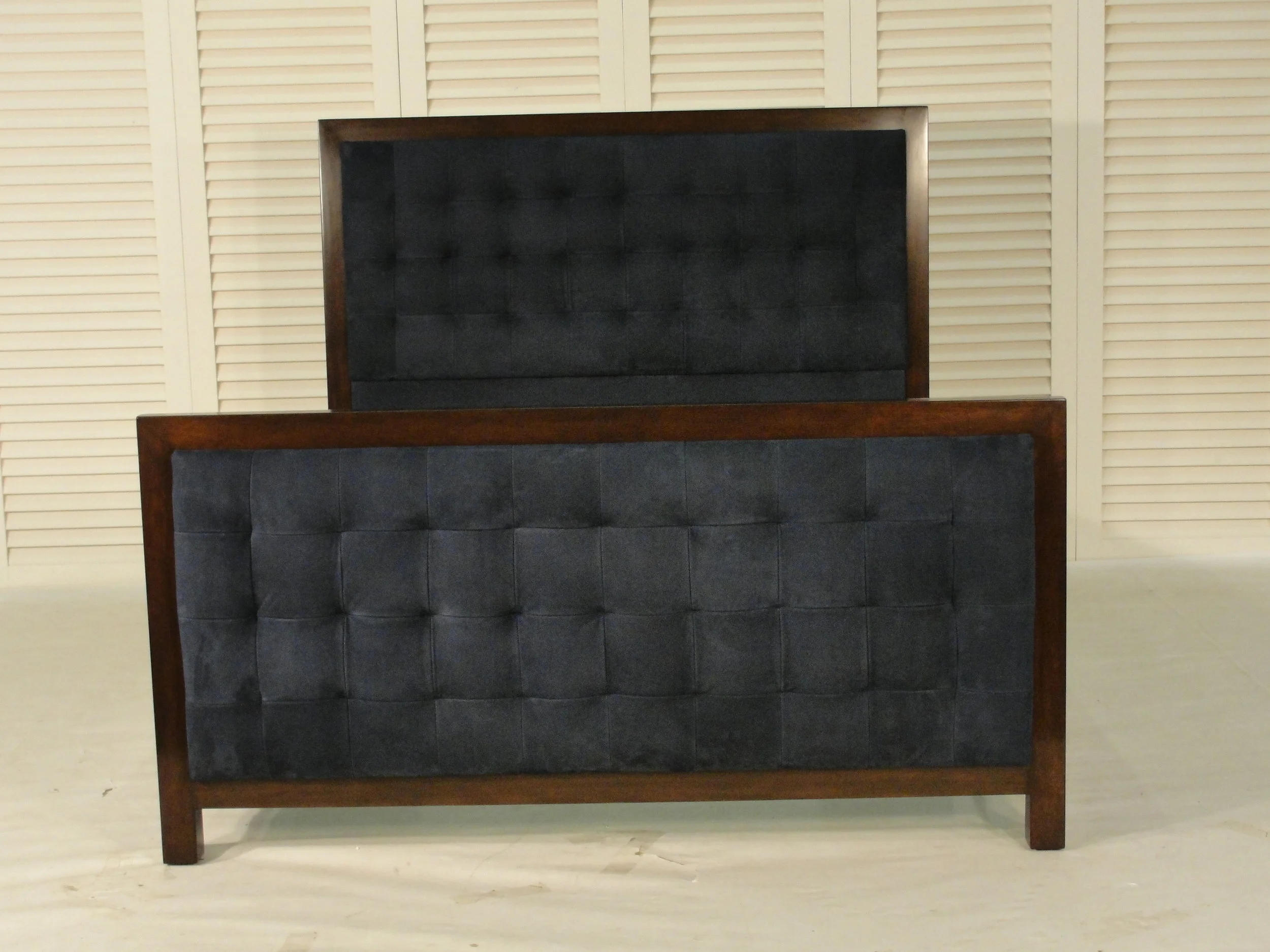 Velvet Tufted Bed with Wood Frame