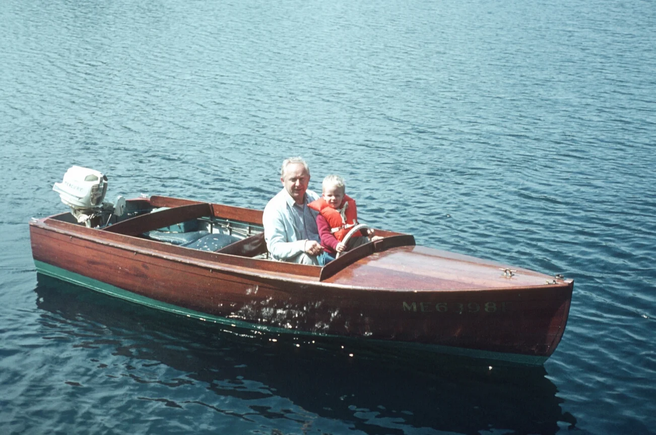 Reality Reflected in an Image