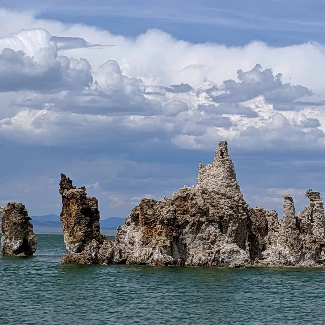 These Tufa formations are limestone towers consist primarily of&nbsp;calcium carbonate&nbsp;minerals. They are other worldly at #MonoLake.

#WildernessCulture #AdventureCulture #OutdoorCulture #GetOutside #GoneOutdoors #WildernessNation #Nature #OptO