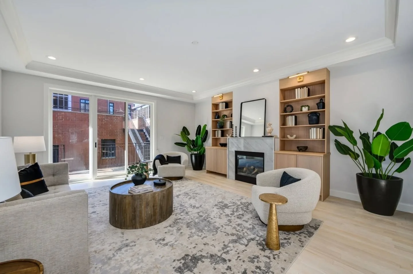 A little paint, a lot of work, and a whole new vibe

#PavlovcikArchitecture #Remodel #Modern #Architecture #Architect #Instagram #Insta #DesignInspiration