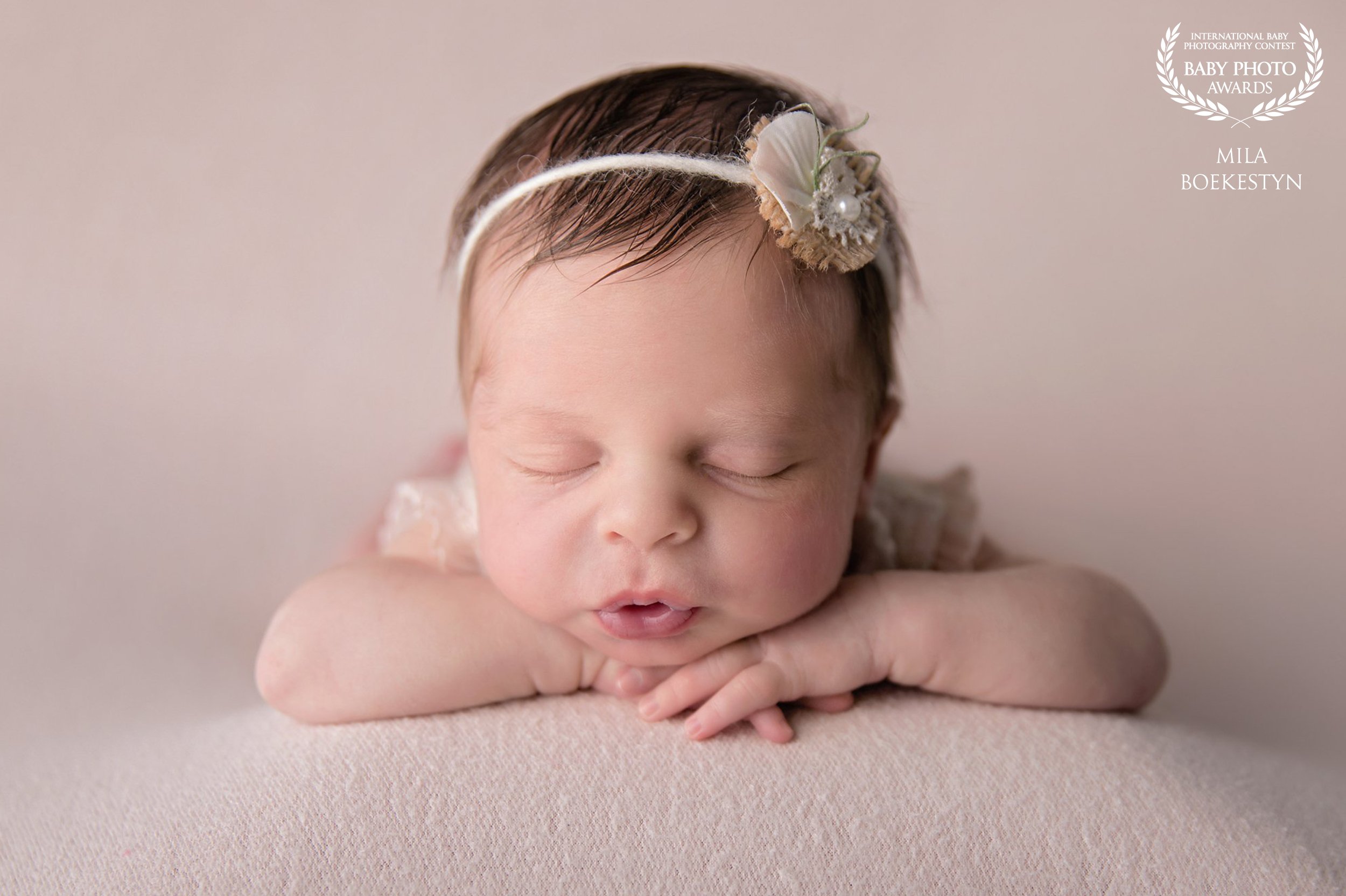 custom_logo_MILA_BOEKESTYN-canada-364Egh-87collection-babyphotoawards.jpg