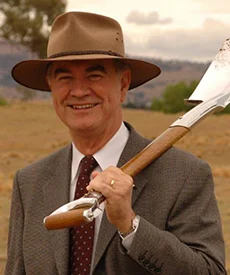 Board-Gary-Nairn.jpg