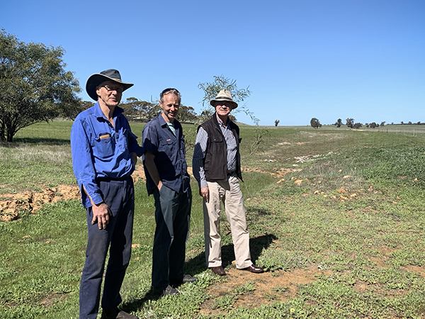L-R: Gary Lorrimar (Mannabutting Farm), Lance Mudgway (Wheatbelt Hydrology) and Gary Nairn (TMI).