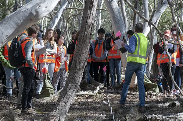 TMI Research Coordiantor Luke Peel instructing students on Landscape Function Analsys