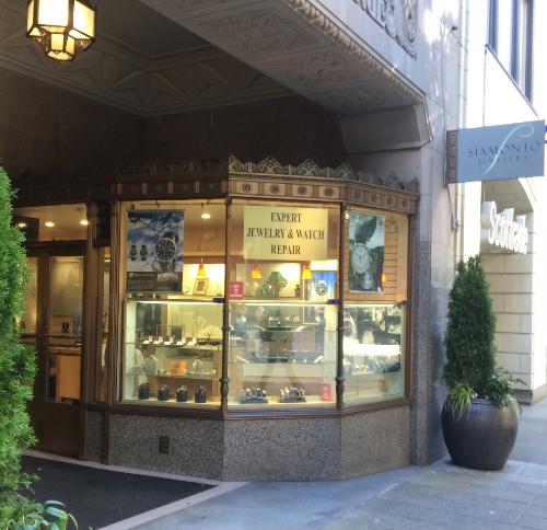 Siamonto Jewelers - amazing stone setting skills.