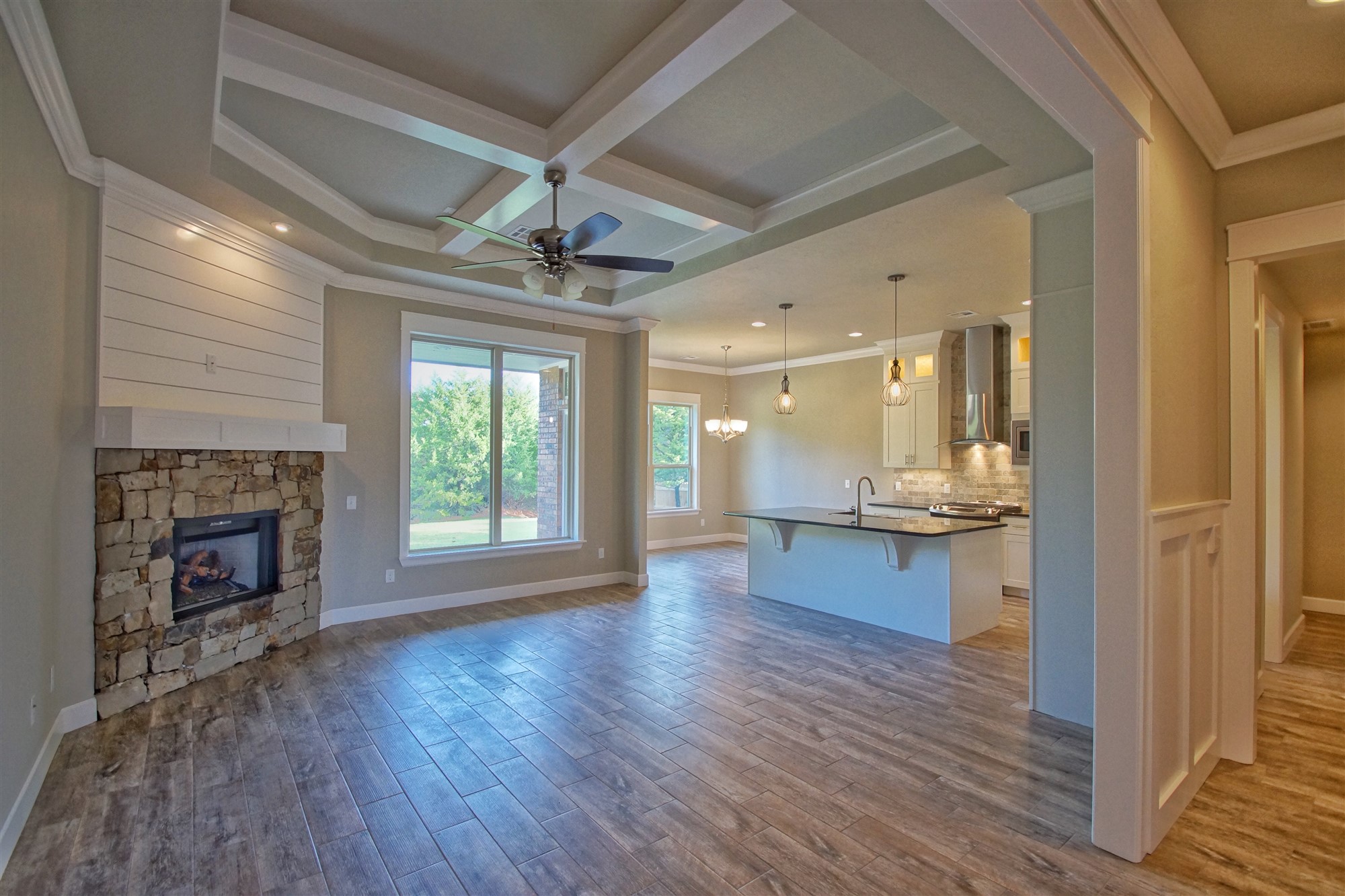 2 - Living area.jpg