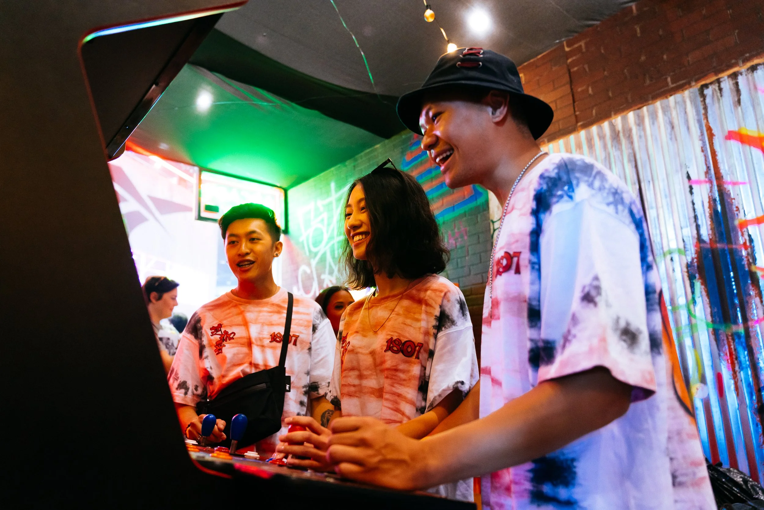  Photos by Johnny Fan 