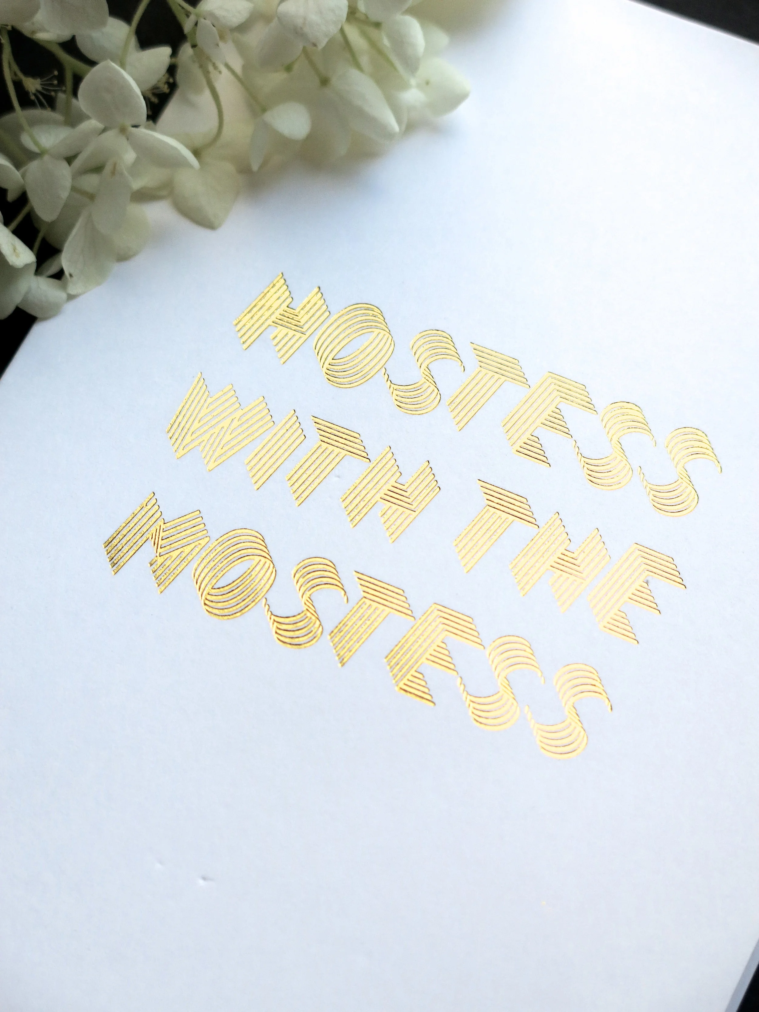 Hostess-hvit.jpg