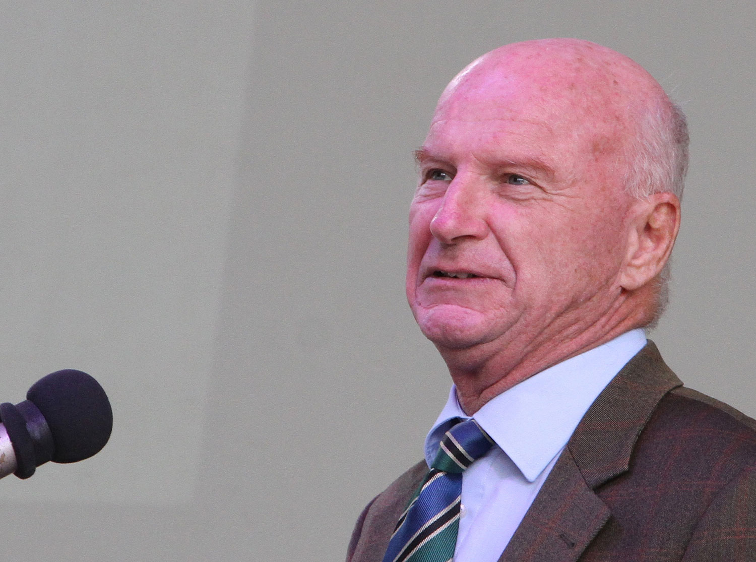  The Head of Delegation of the European Union to Tanzania His Excellency Roeland van der Geer giving his speech during the CAC Dedication Ceremony. 