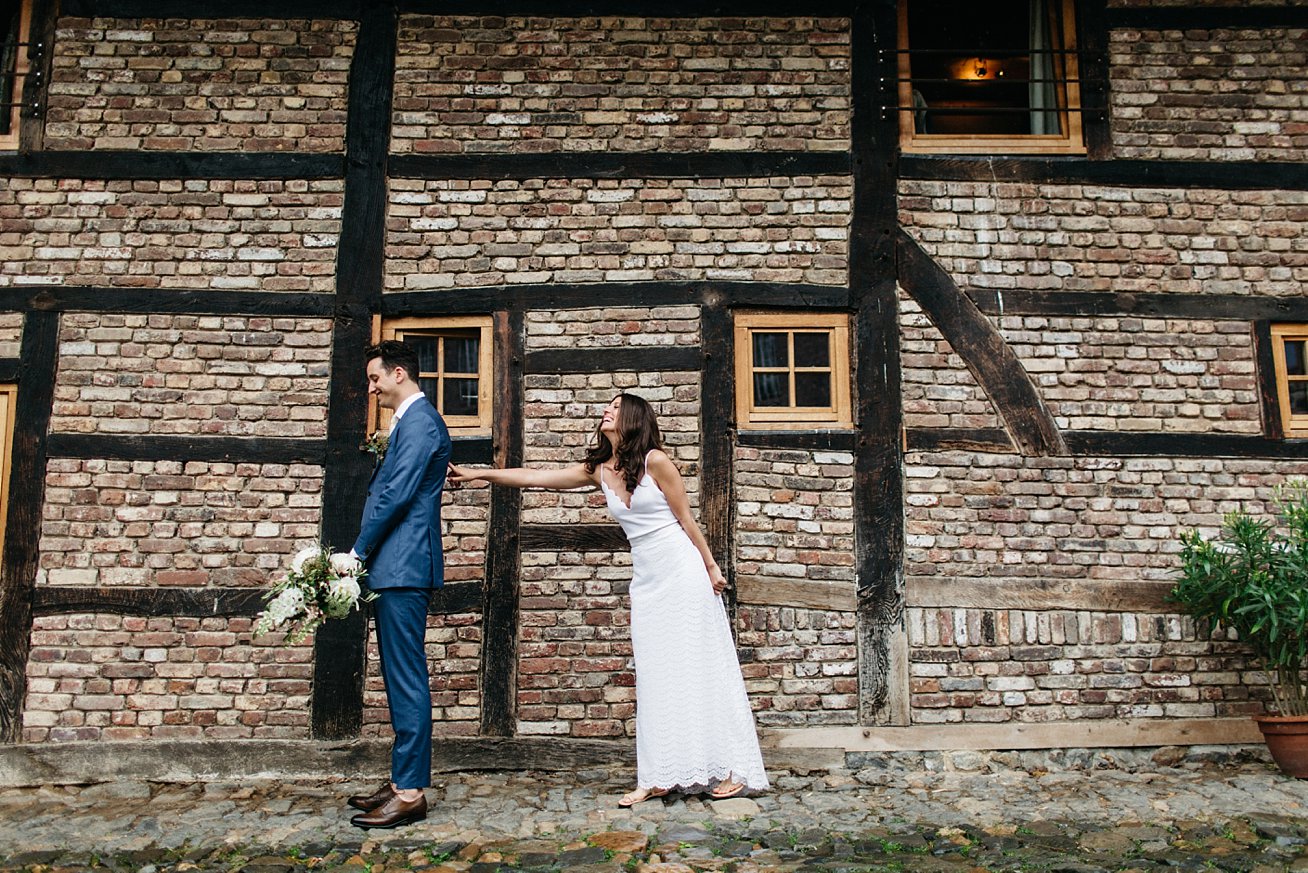 Amanda-Drost-photography-wedding-bruioft-zuid-limburg-hoeve-vernelsveld_0040.jpg