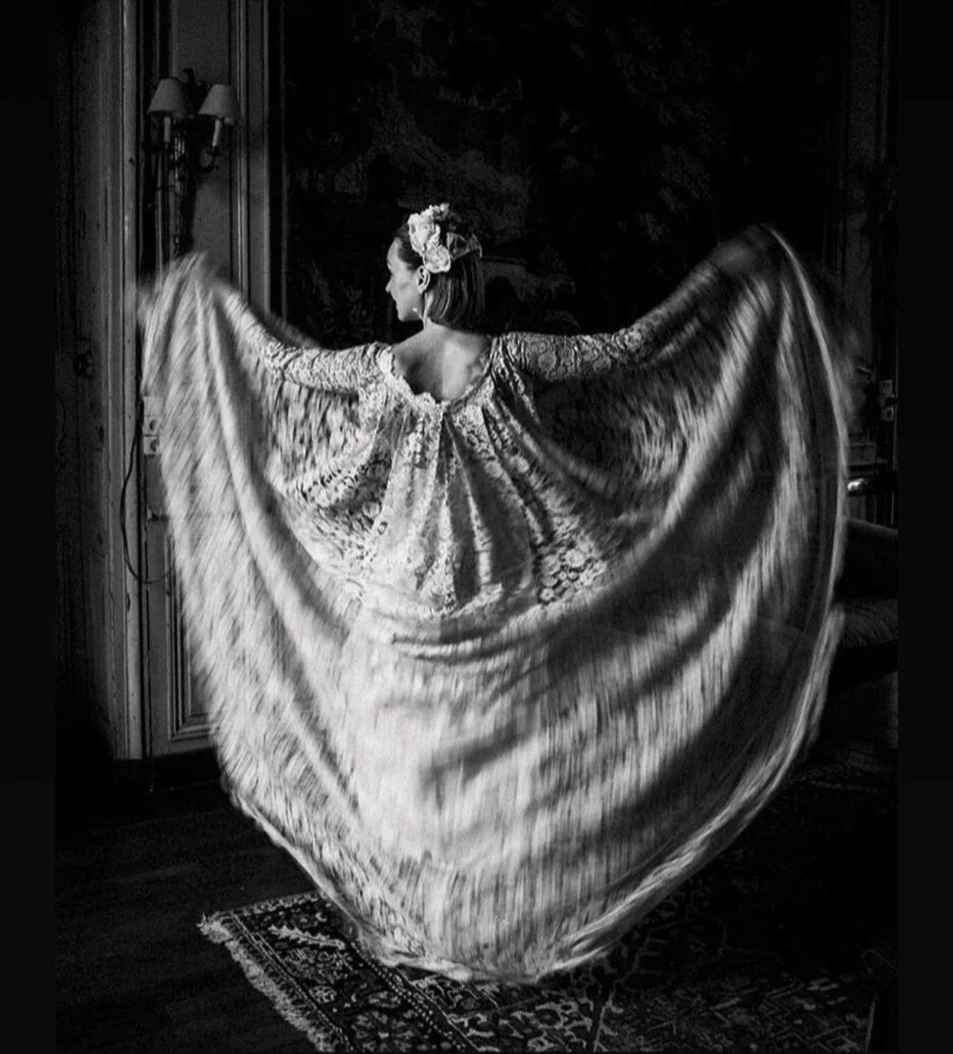 Movement. Een van mijn kern woorden voor mijn fotografie. Ik hou van beweging, onscherpte en spelen met het licht.
⠀⠀⠀⠀⠀⠀⠀⠀⠀
#liefde #movement #weddingphotography #bruiloft #trouwen #details #photography #amandadrostphotography