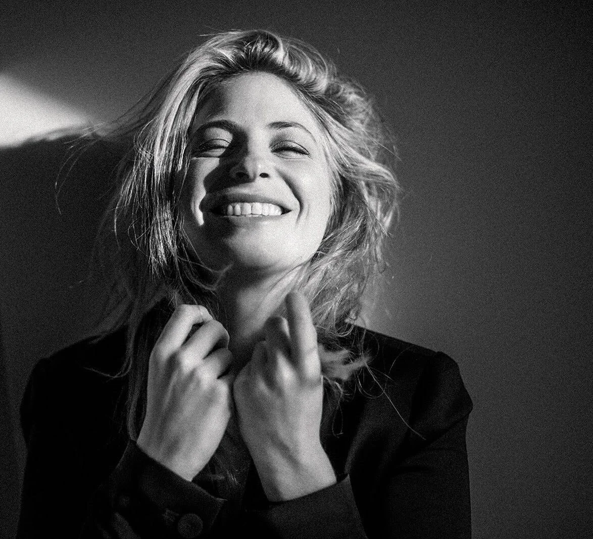 Soms ontmoet je mensen waarmee je een direct een klik hebt. Zo was dat ook met de lieve @sarahchronis tijdens een heerlijke persoonlijke shoot 🤍
⠀⠀⠀⠀⠀⠀⠀⠀⠀
⠀⠀⠀⠀⠀⠀⠀⠀⠀
#artisticyou #artisticportrait #portrait  #movement #women #womeninspireme #liefde #