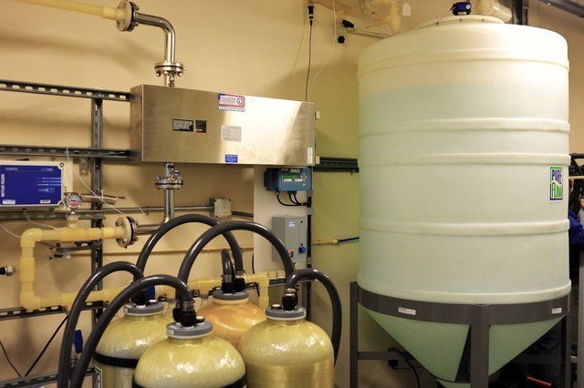 Installation, startup, PM service of laboratory RO DI water system from Pure Flow