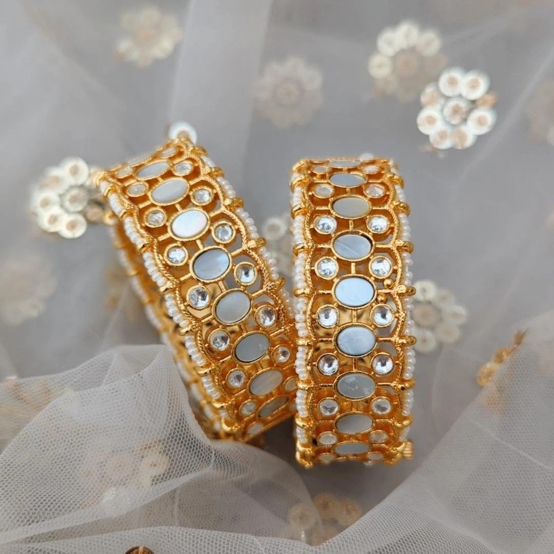 Pair of Kundan Mother of Pearl Statement Pearl Karay
