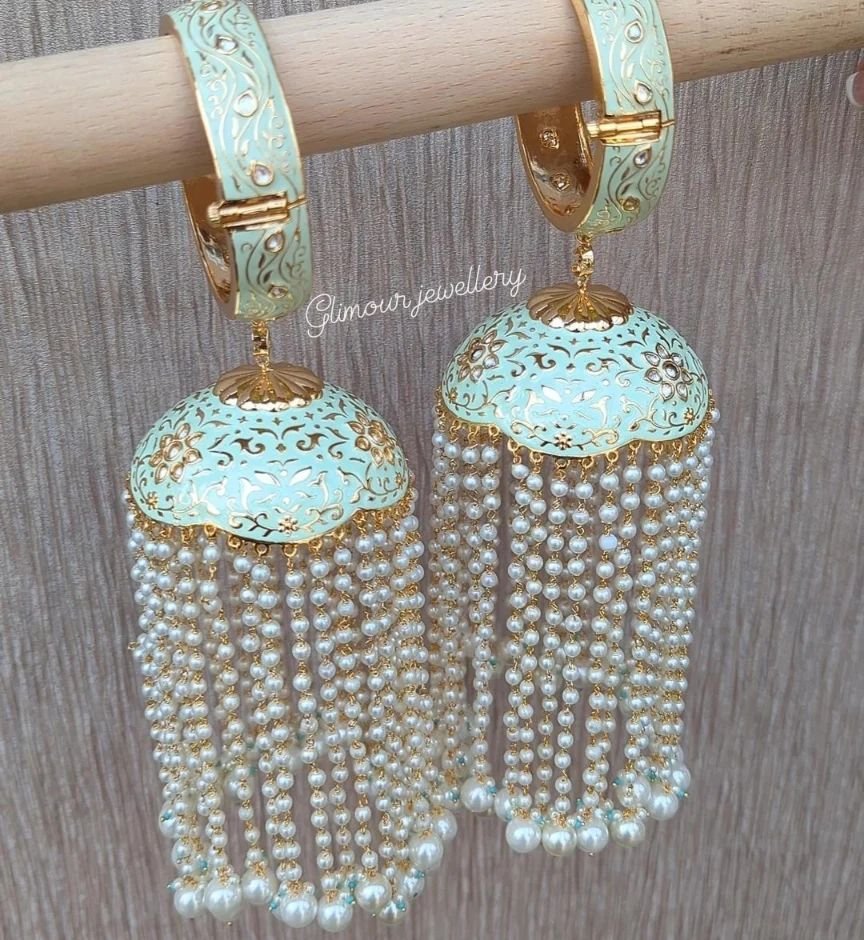 Our mint Kundan Meenakari pearl bridal kaleerey &hearts;️
Beautiful pair come attached with an attached bangle. In stock &amp; ready to ship. 

Also available in ivory, nude peach, maroon, green &amp; baby pink. 

DM to order/shop. 
www.glimour.co.uk