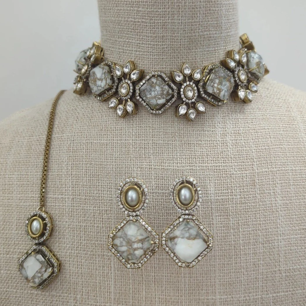 Neutral Gold Silver Marble & Moissanite Stone Choker Jewellery Set