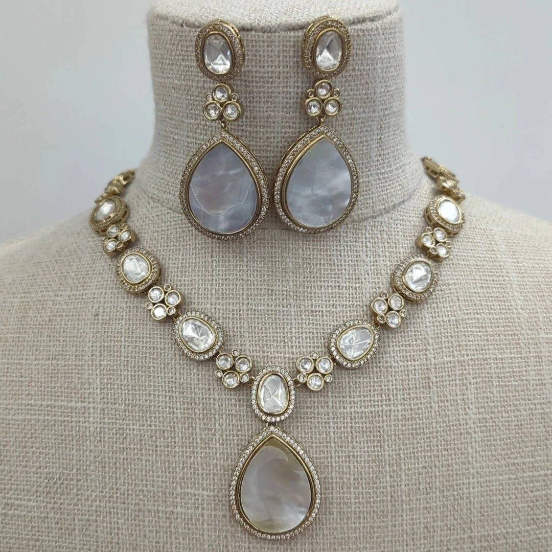 Neutral Gold Silver Indian Asian Moissanite Kundan Pendant Necklace Jewellery Jewelry Set